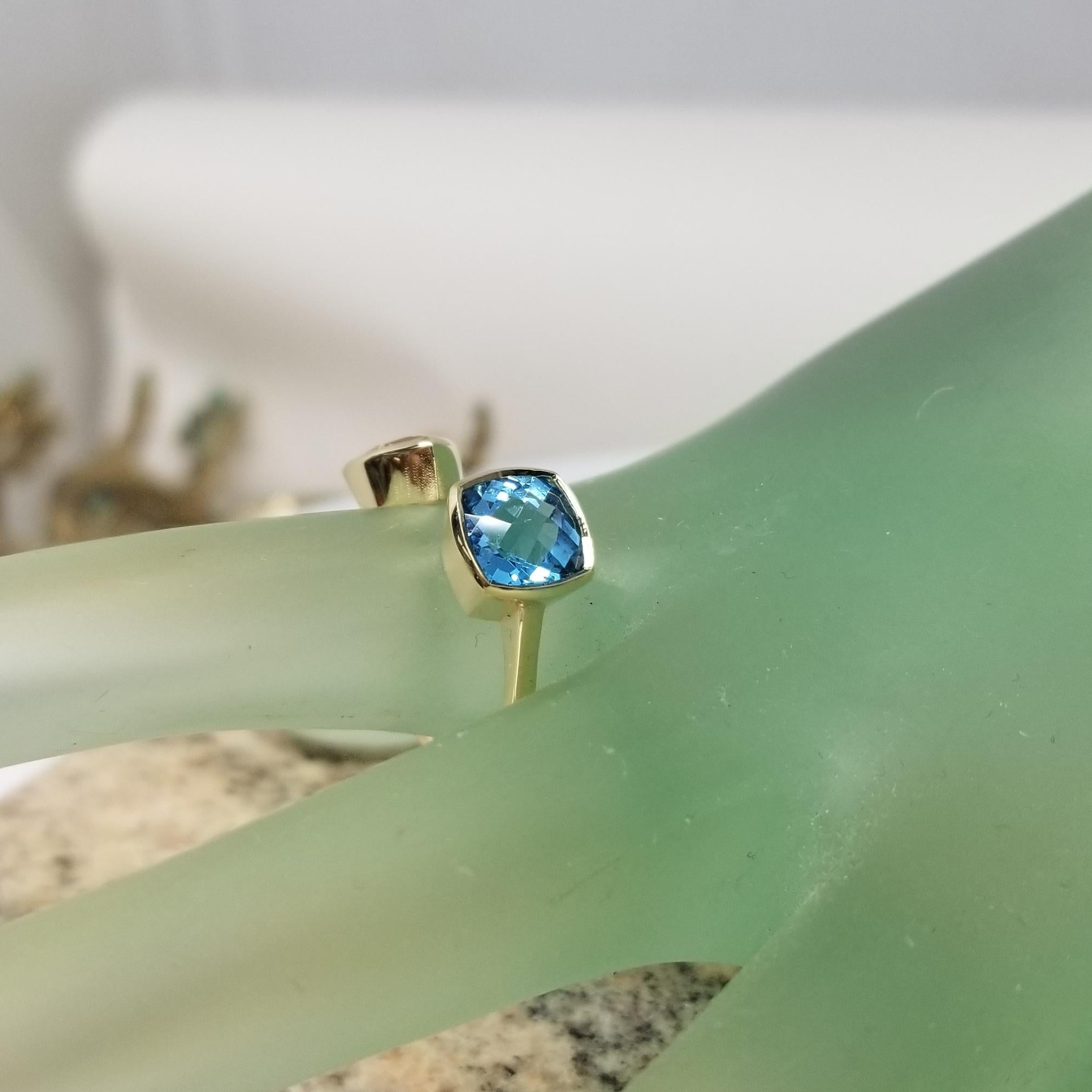 14K Yellow Gold Blue Topaz Split Cuff-Style Ring For Sale 1