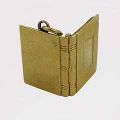 14 Karat Gelbgold Buch Medaillon Charme:: "Esemco":: ca. 1930er-1940er Jahre