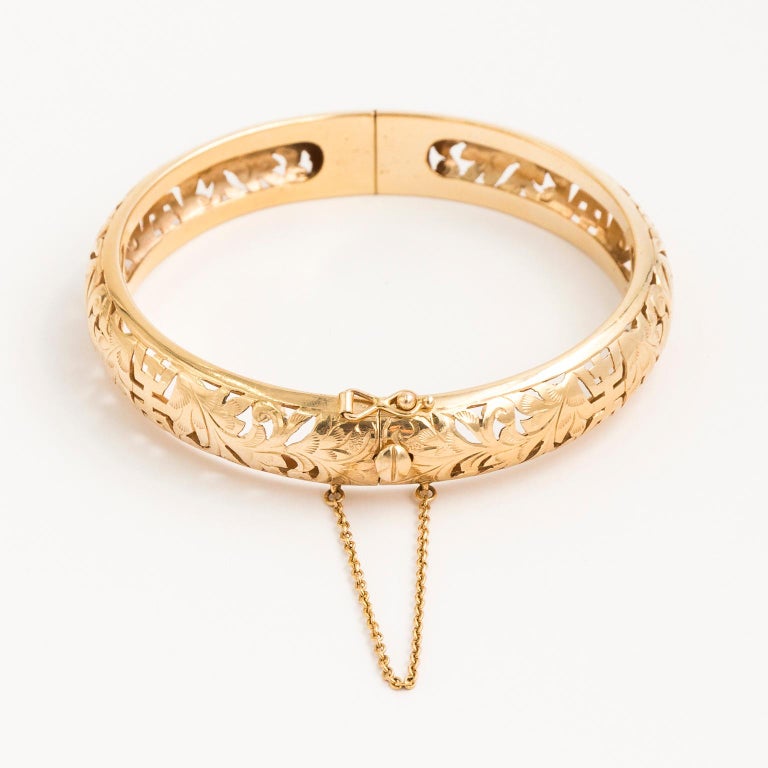 14 Karat Yellow Gold Bracelet Made by Ming's of Honolulu at 1stDibs