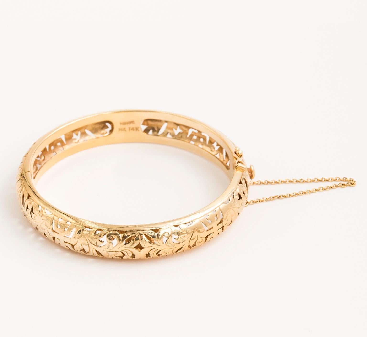 14 Karat Yellow Gold Bracelet Made by Ming's of Honolulu In Good Condition In St.amford, CT