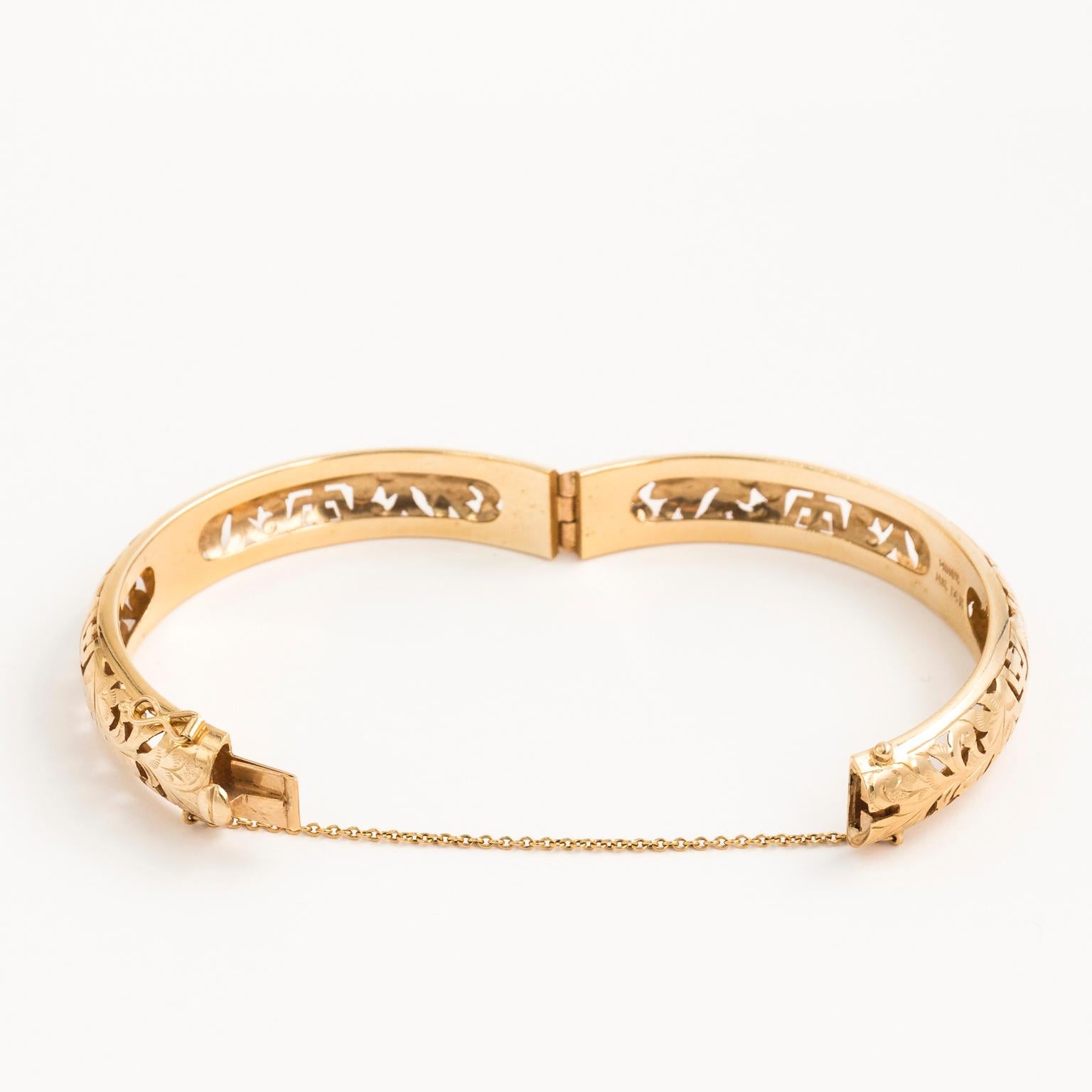 14 Karat Yellow Gold Bracelet Made by Ming's of Honolulu 1