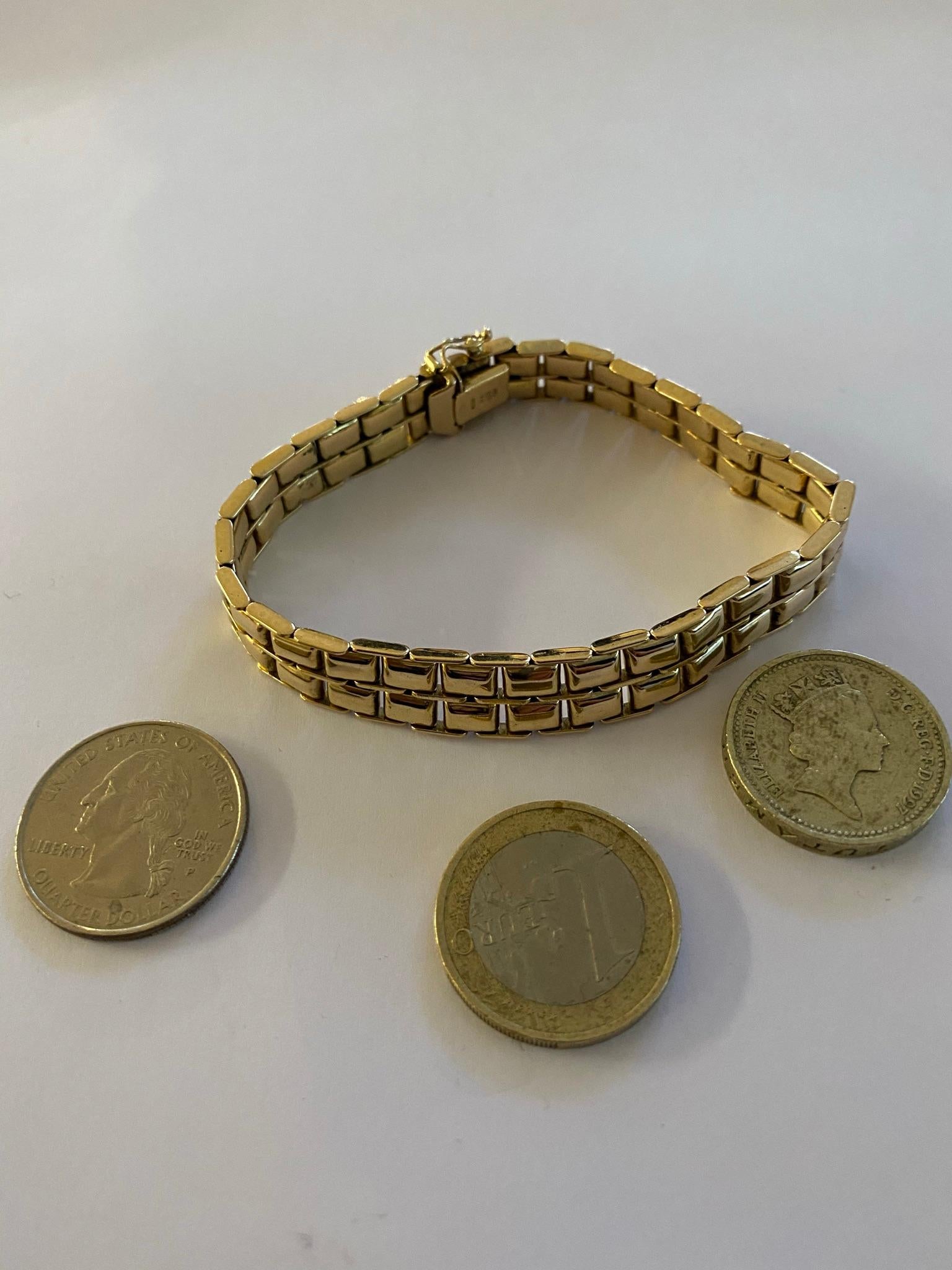 Modern 14 Karat Gold Bracelet, Sramped 585 and 14 Karat Unoaerre, Arrezo Italy, 1960