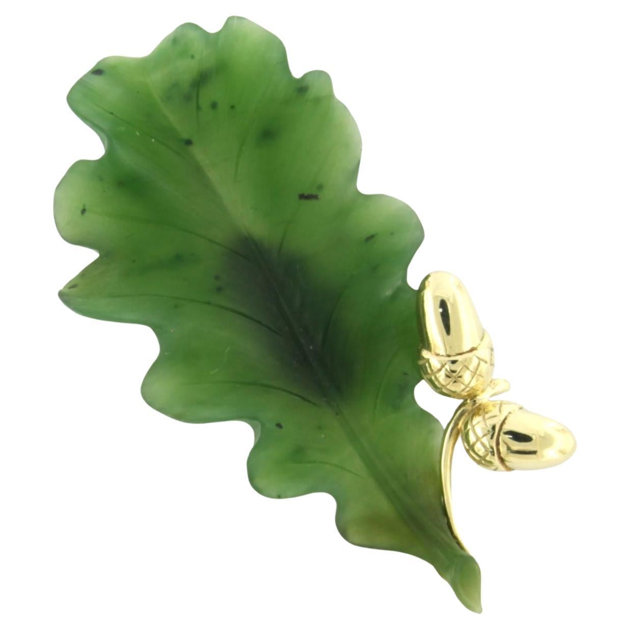 14k yellow gold brooch in the shape of a leaf set with moss agate For Sale