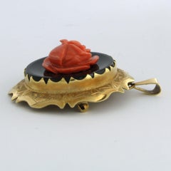 14k yellow gold brooch/pendant with coral and onyx – 18.0 grams