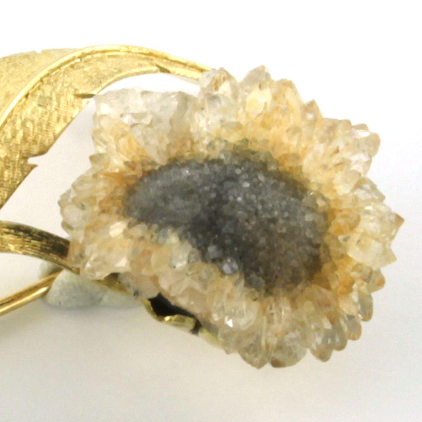 Taglio grezzo Spilla in oro giallo 14k con ametista e crisofraso incastonati in vendita