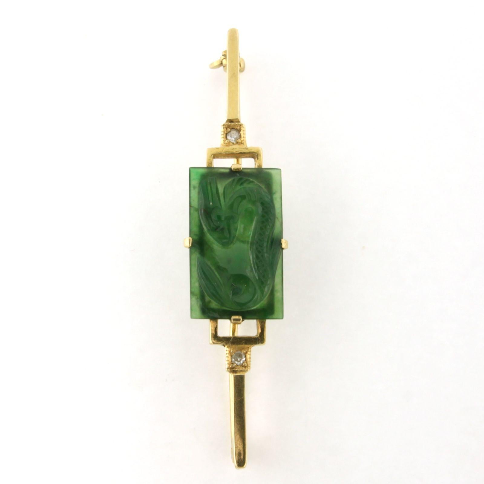 Modern 14k yellow gold brooch with a jade and single cut diamonds up to 0.03ct For Sale