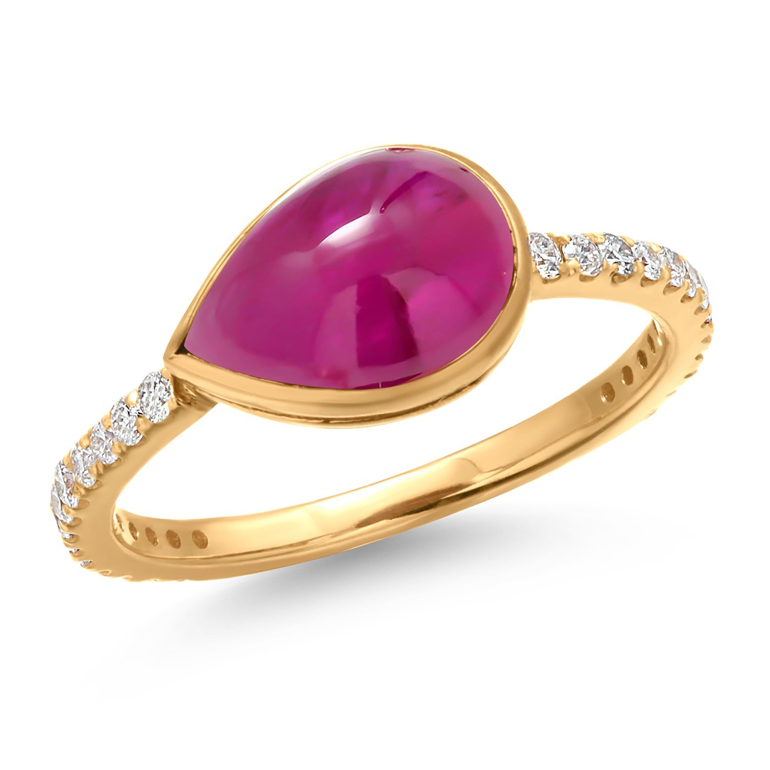 14 Karat Gelbgold Burma Birnenförmiger Rubin und Diamantbesetzter Beistell-Cocktailring mit Diamanten 1