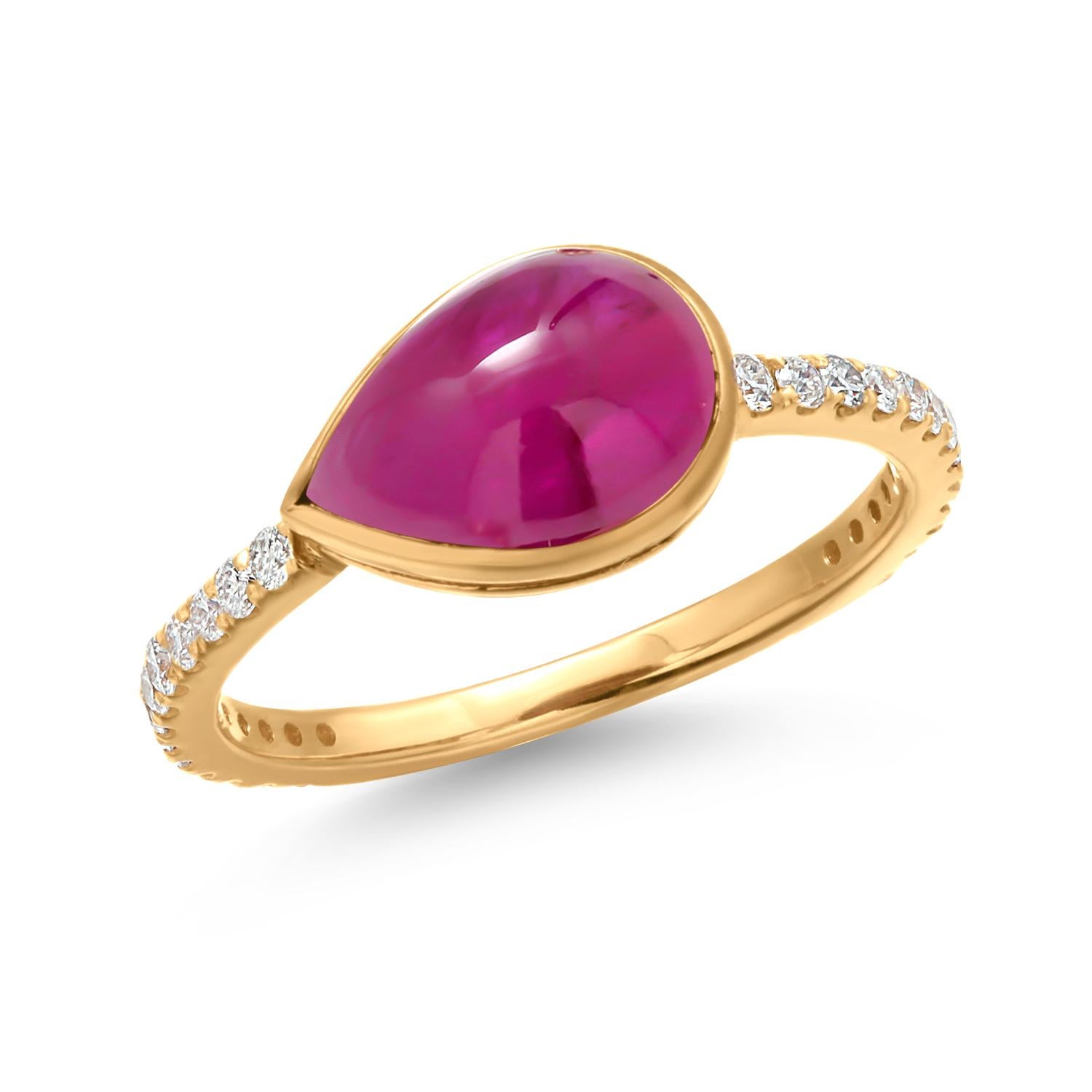 14 Karat Gelbgold Burma Birnenförmiger Rubin und Diamantbesetzter Beistell-Cocktailring mit Diamanten 3