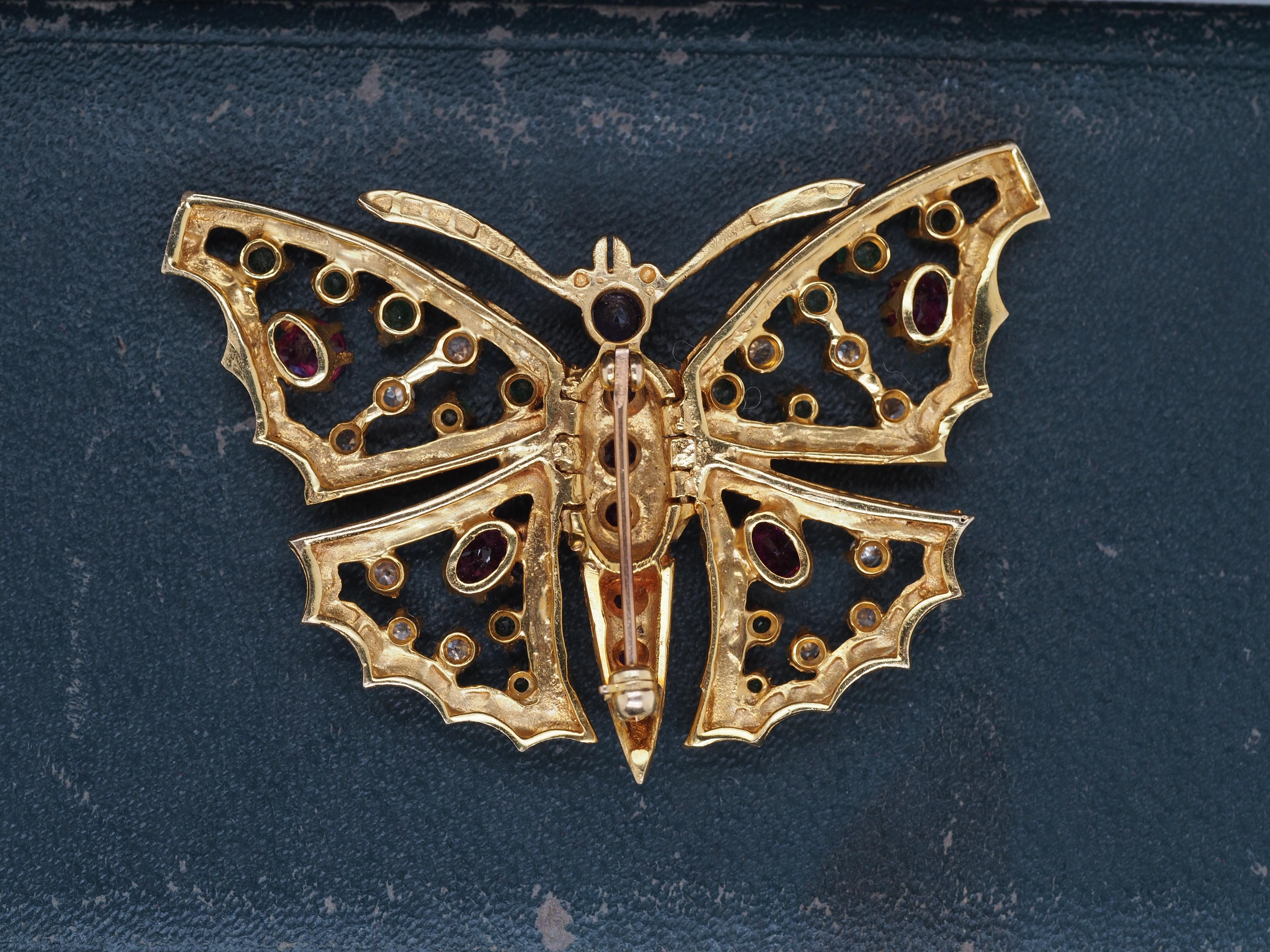14K Yellow Gold Butterfly Brooch with Hinged Wings and Diamonds, Rubies, Emerald In Good Condition For Sale In Atlanta, GA