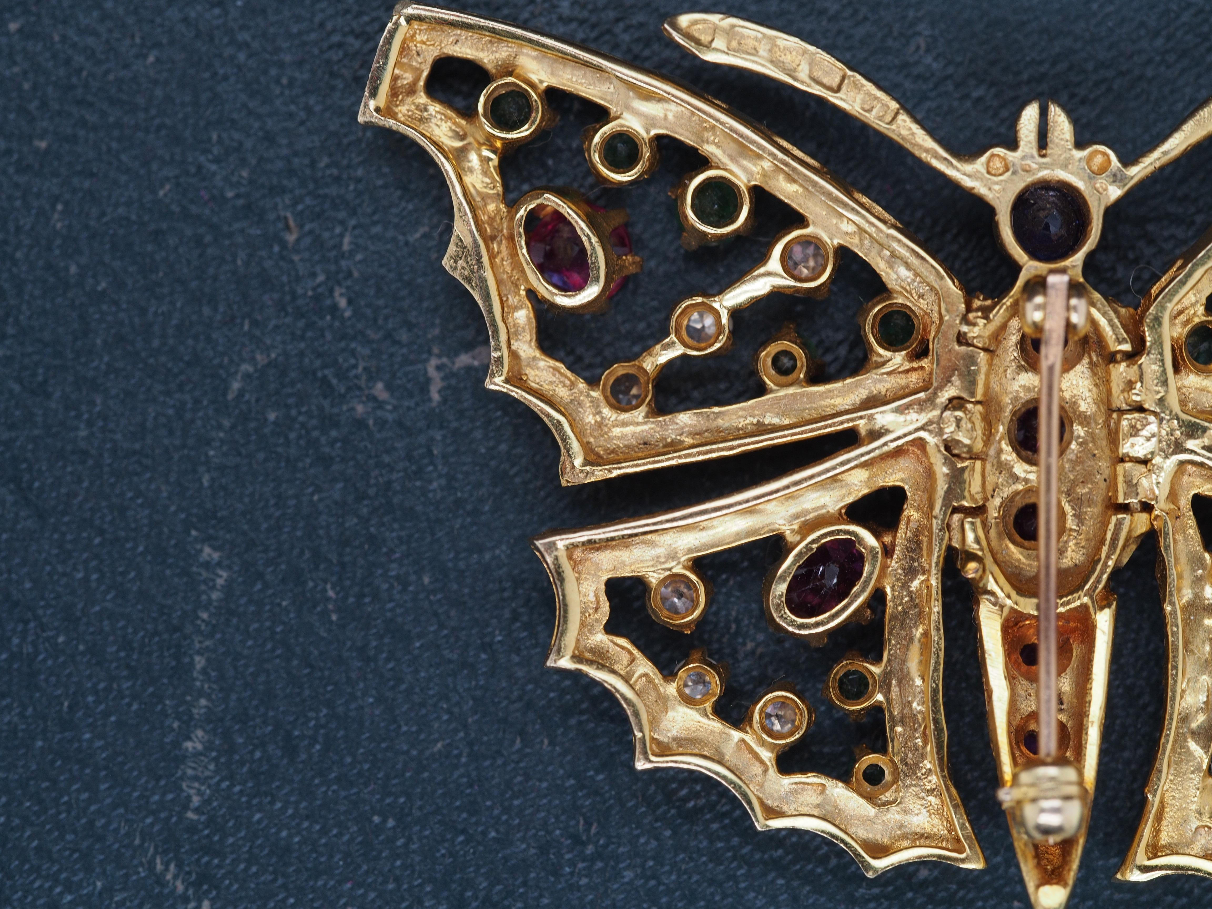 14K Yellow Gold Butterfly Brooch with Hinged Wings and Diamonds, Rubies, Emerald For Sale 1
