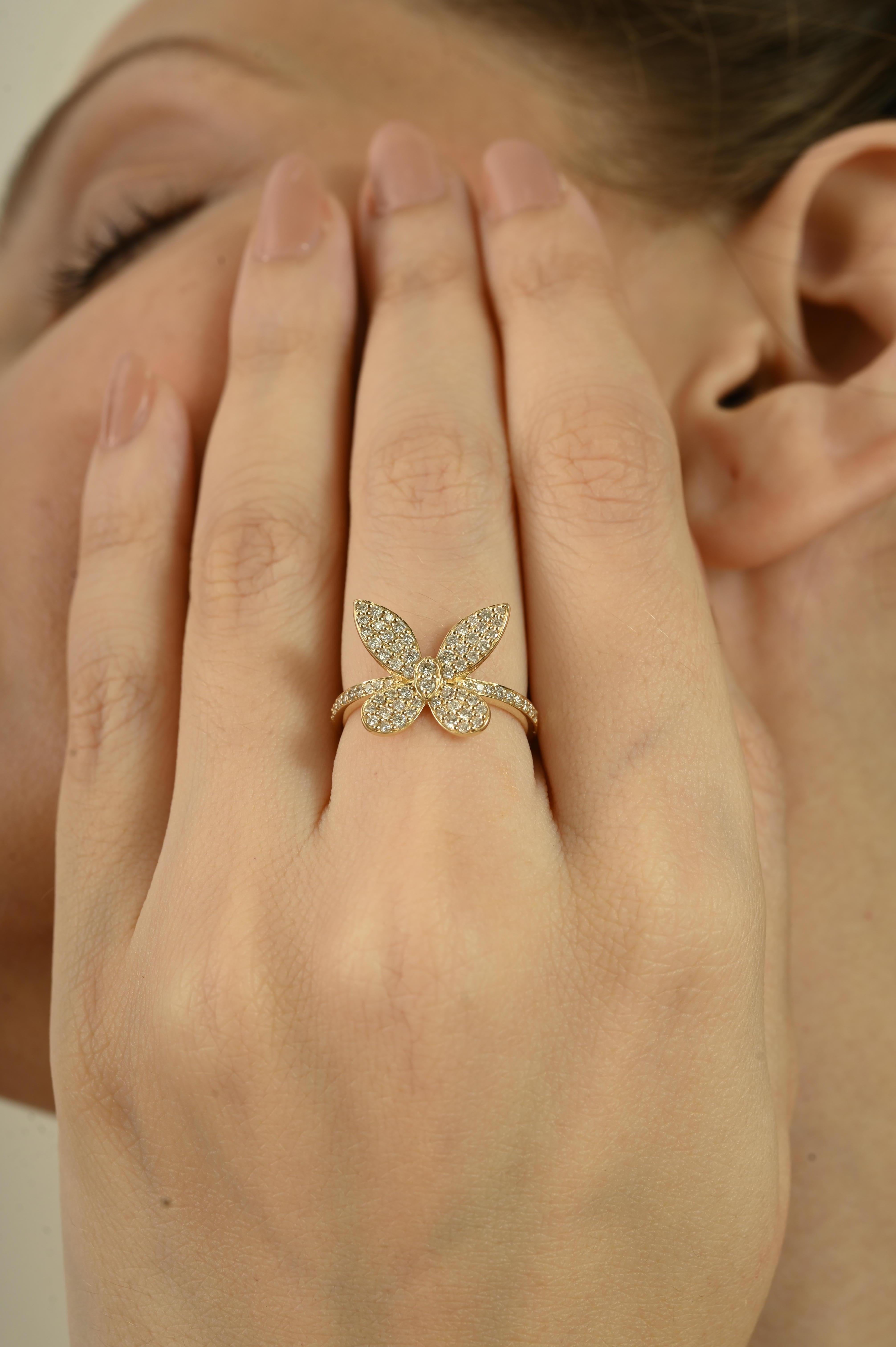 En vente :  Bague papillon en or jaune 14K avec diamants ronds en sertissage pavé pour femmes 4