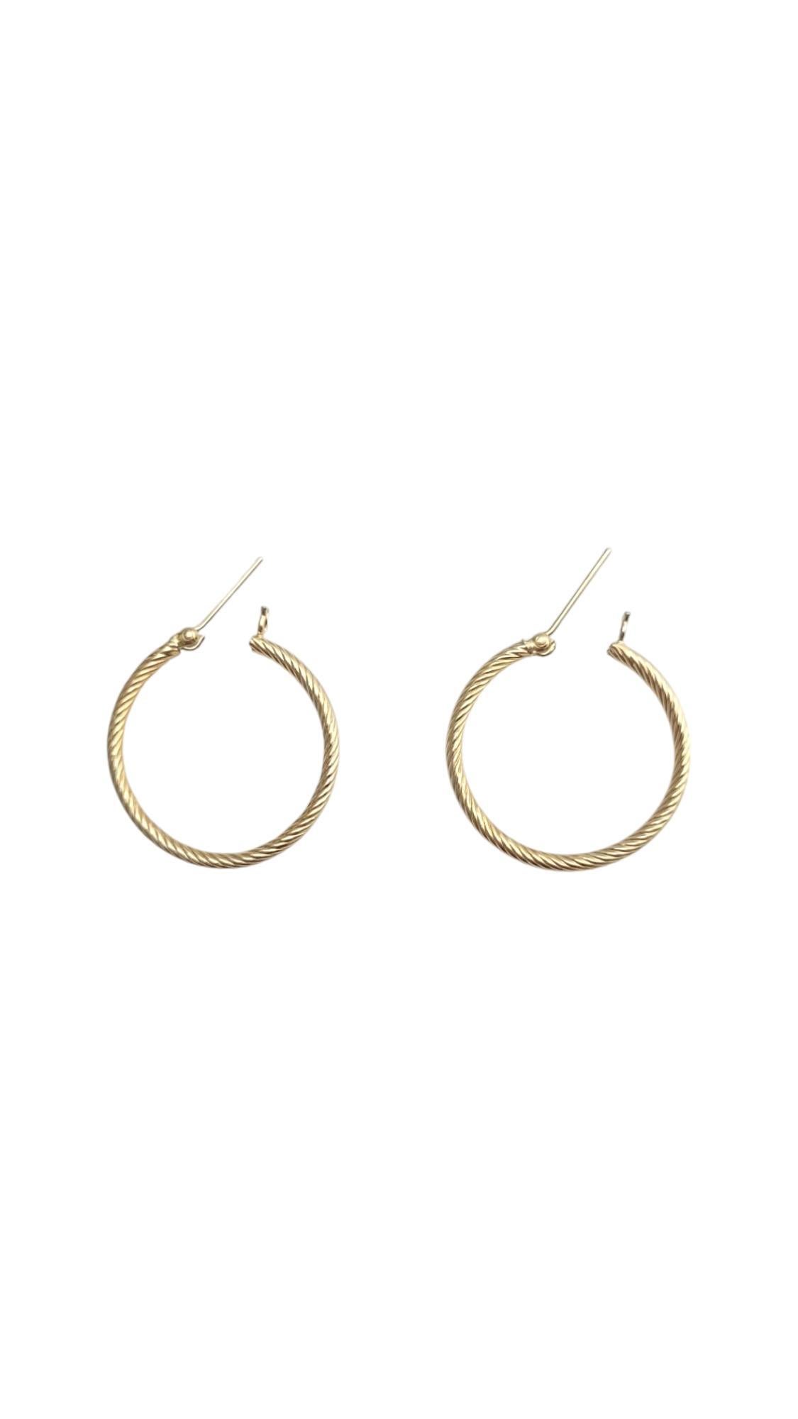 14K Yellow Gold Cable Hoop Earrings #21087 In Good Condition For Sale In Washington Depot, CT