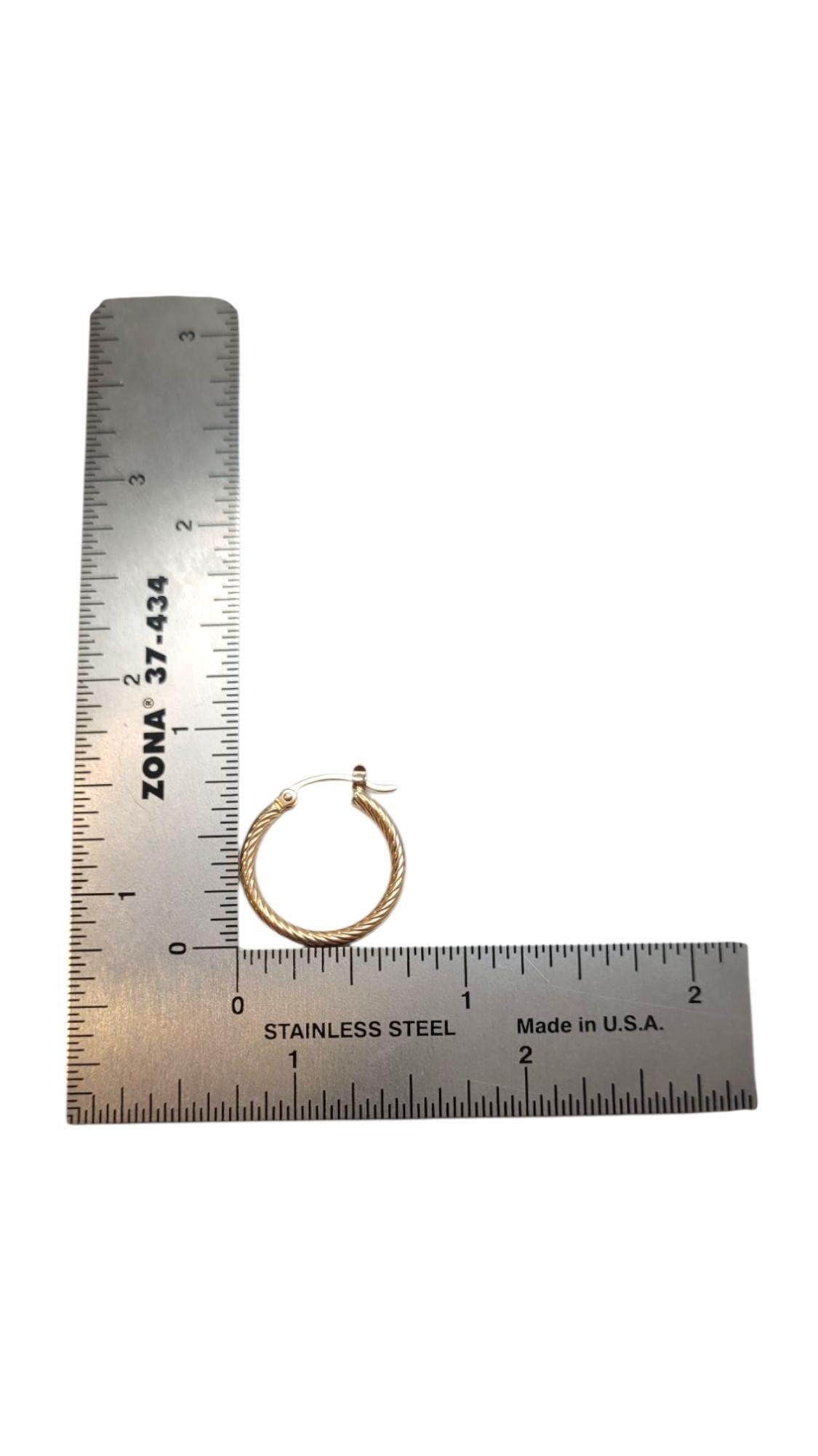 14K Yellow Gold Cable Hoop Earrings #21960 For Sale 1