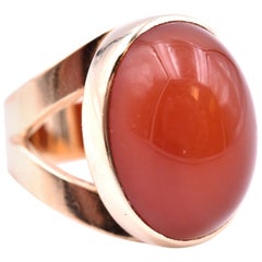 14 Karat Yellow Gold Cabochon Carnelian Top Ring