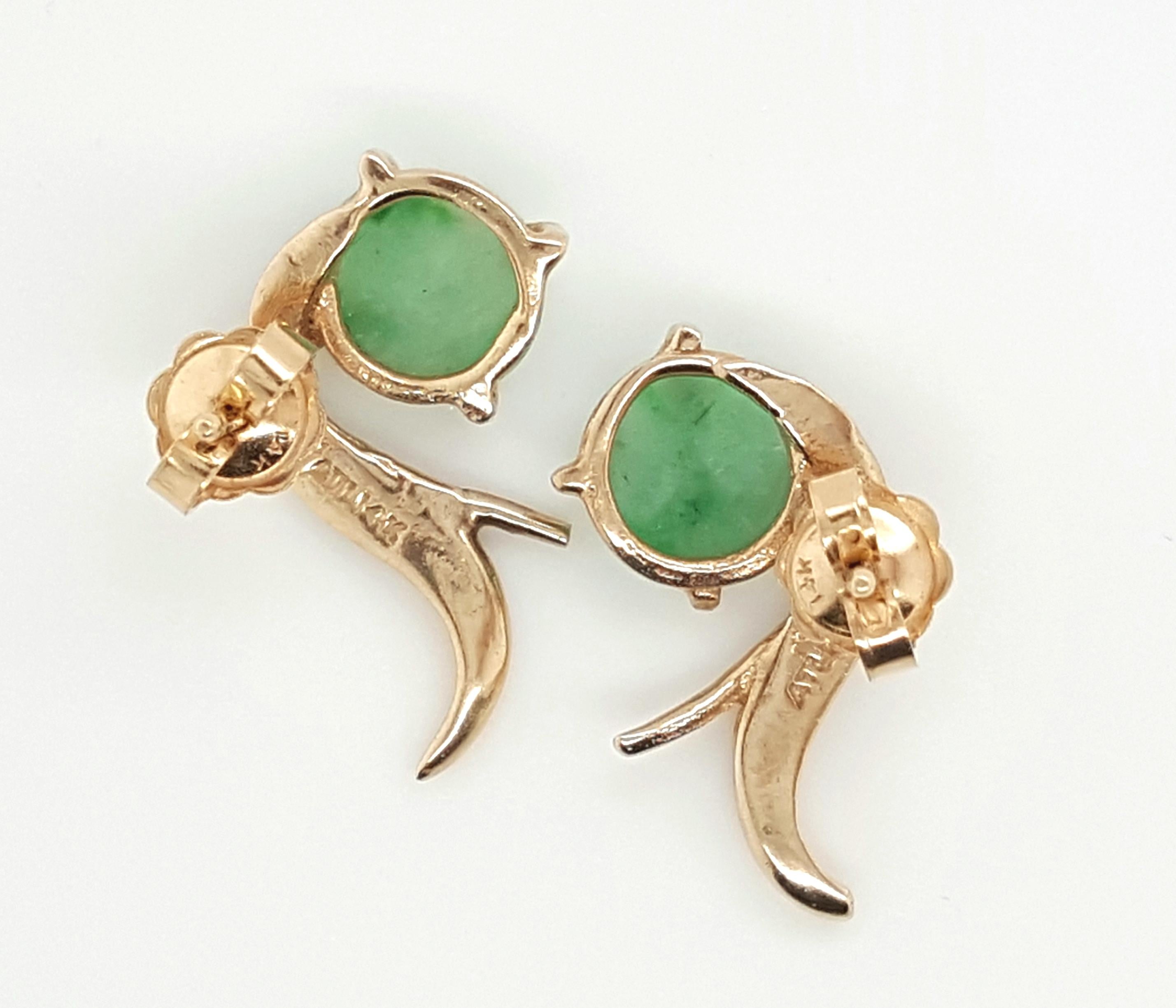 14 Karat Yellow Gold Cabochon Jadeite Jade Stud Earrings For Sale 2