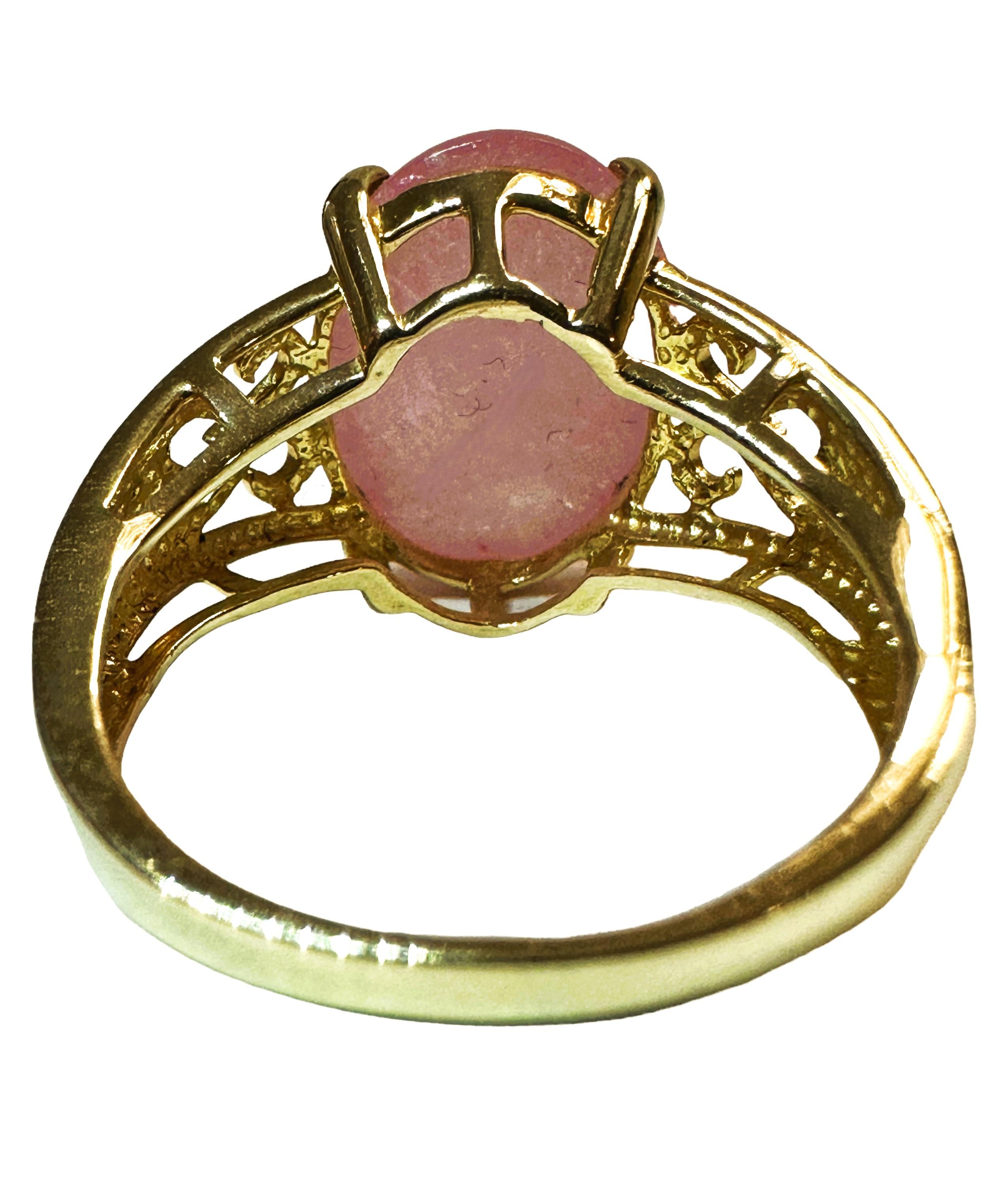14k Yellow Gold Cabochon Pink Quartz Filigree Ring Size 6 In New Condition For Sale In Eagan, MN