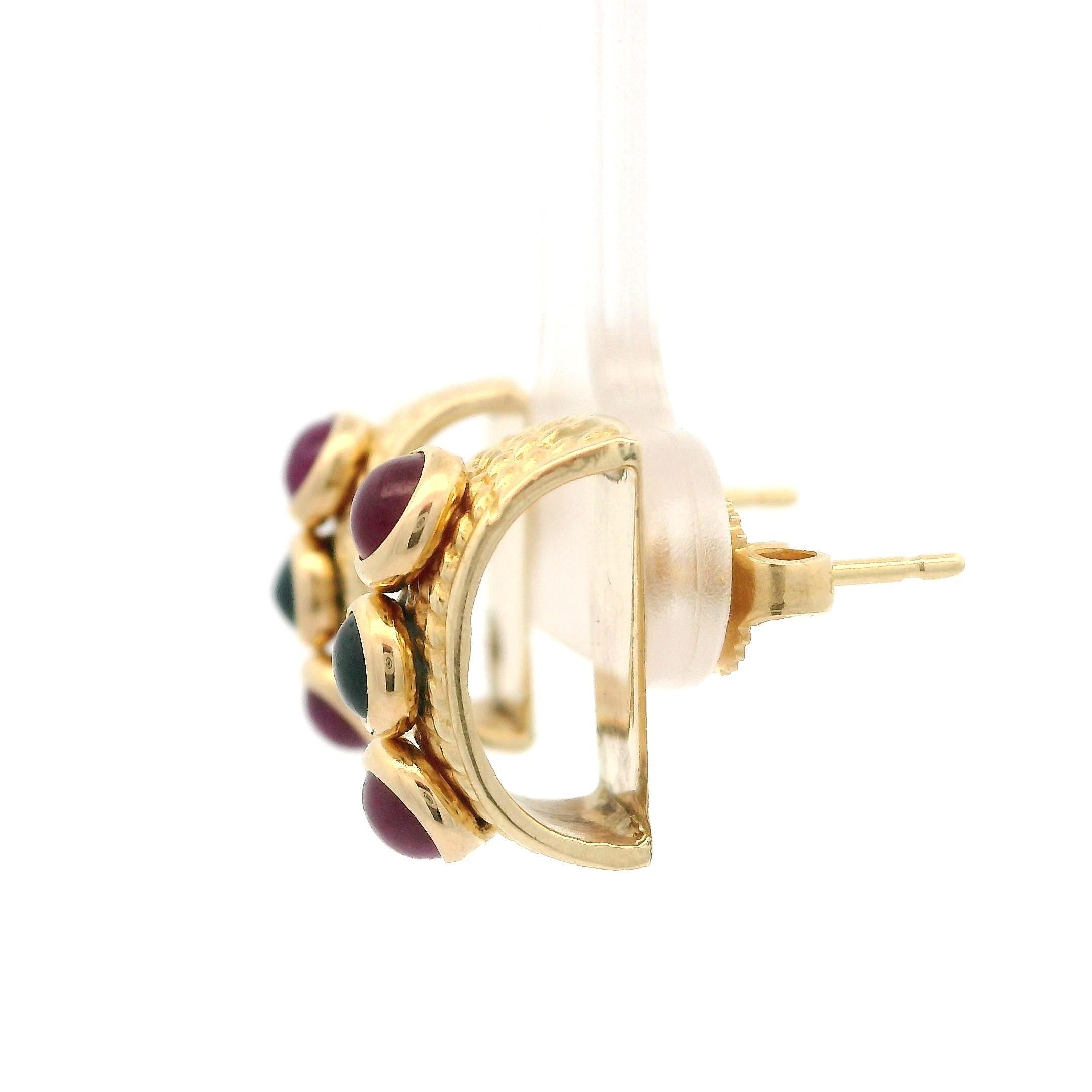 Women's 14k Yellow Gold Cabochon Sapphire Ruby Twisted Cable Dome Stud Earring For Sale