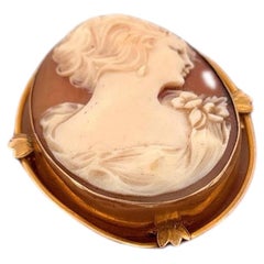 14K Yellow Gold Cameo Brooch with Womans Face and Floral Detailing