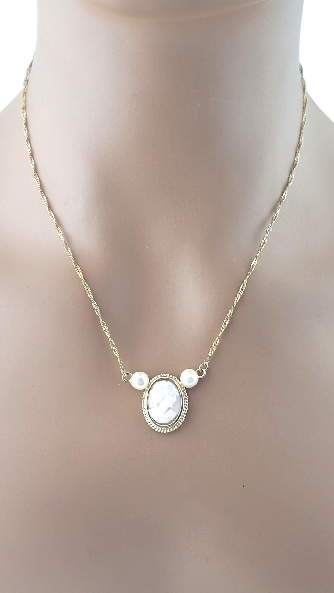 14K Yellow Gold Cameo Necklace #16355 For Sale 3
