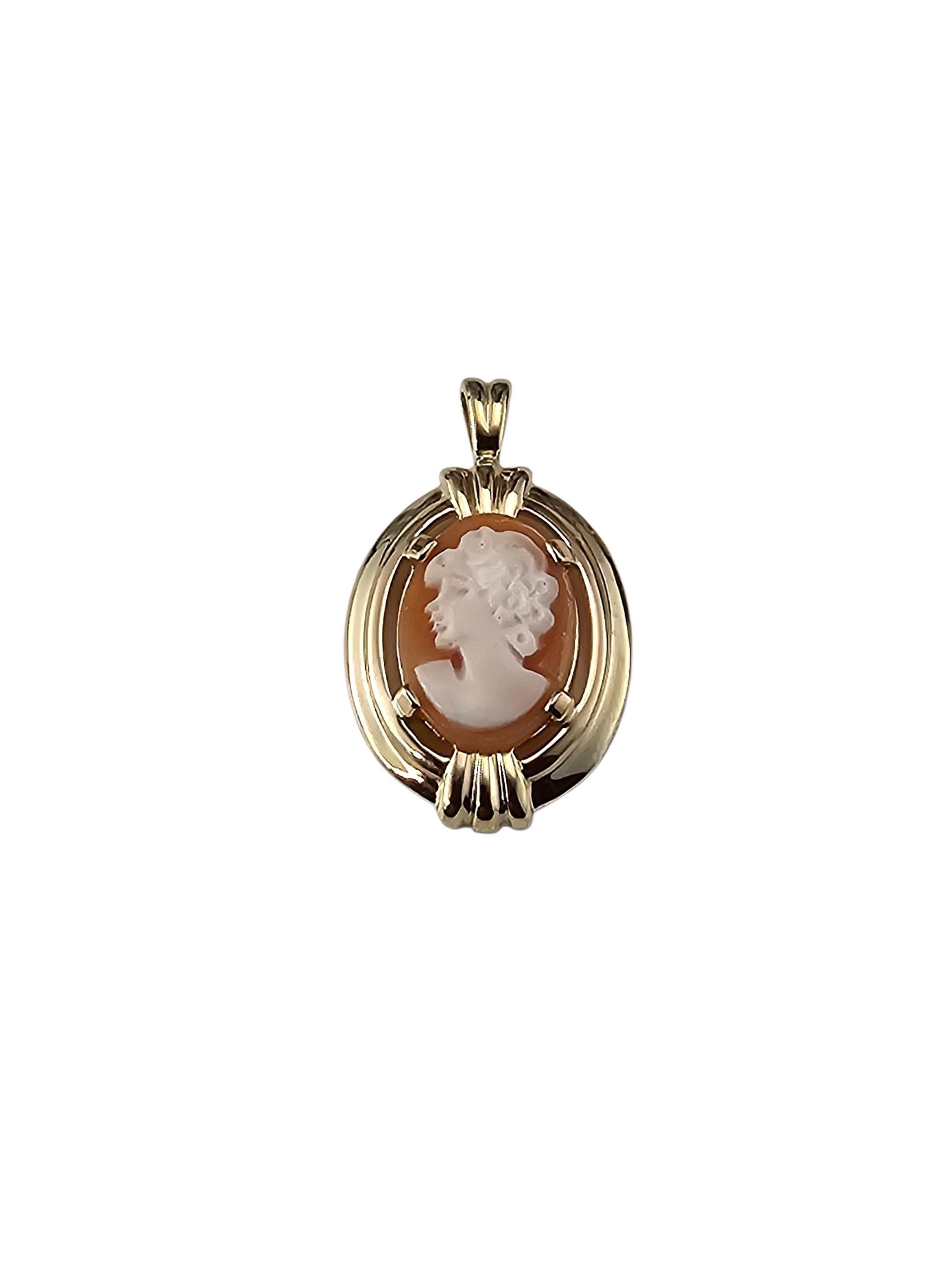 14K Yellow Gold Cameo Pendant #24016