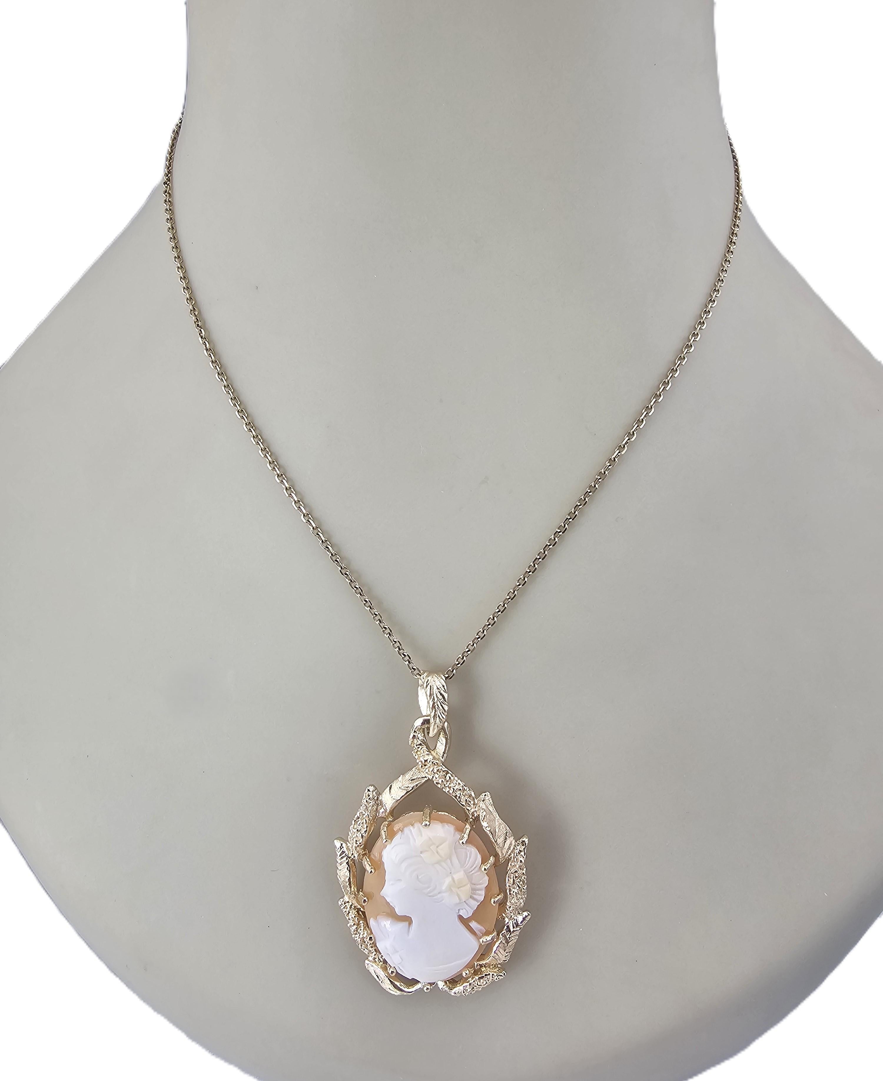 Colgante camafeo de oro amarillo de 14 quilates nº 24080 en venta 1