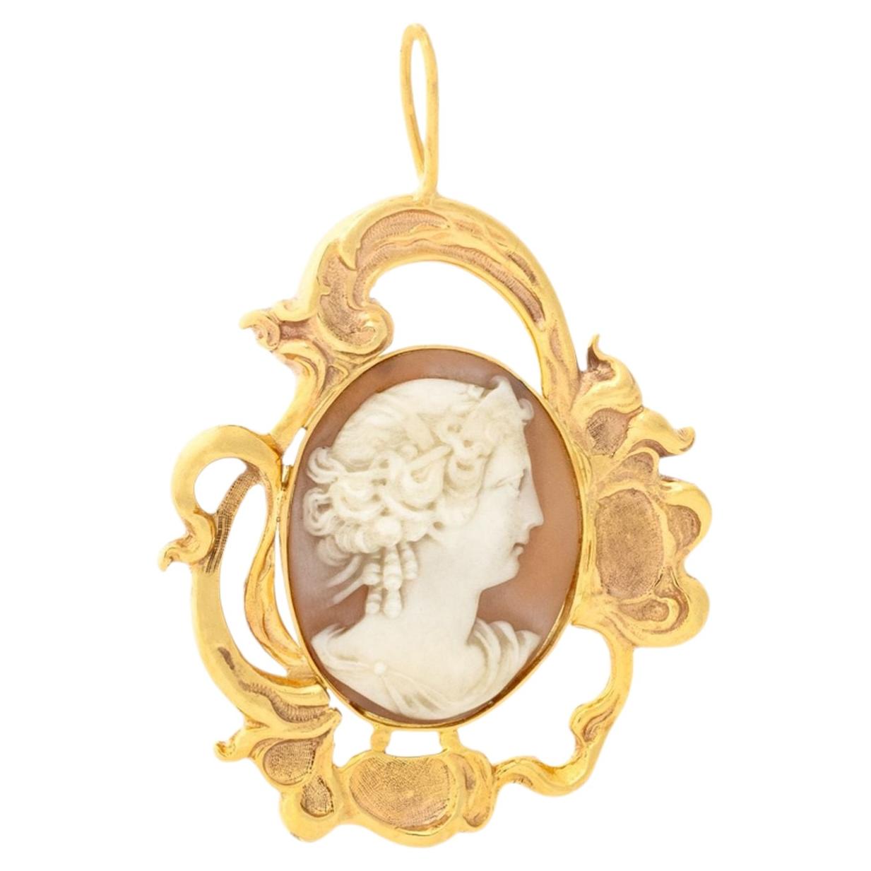 Antique Art Nouveau 14K Yellow Gold Cameo Pendant, Early 20th Century
