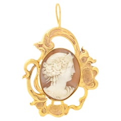 14K Yellow Gold Cameo Pendant