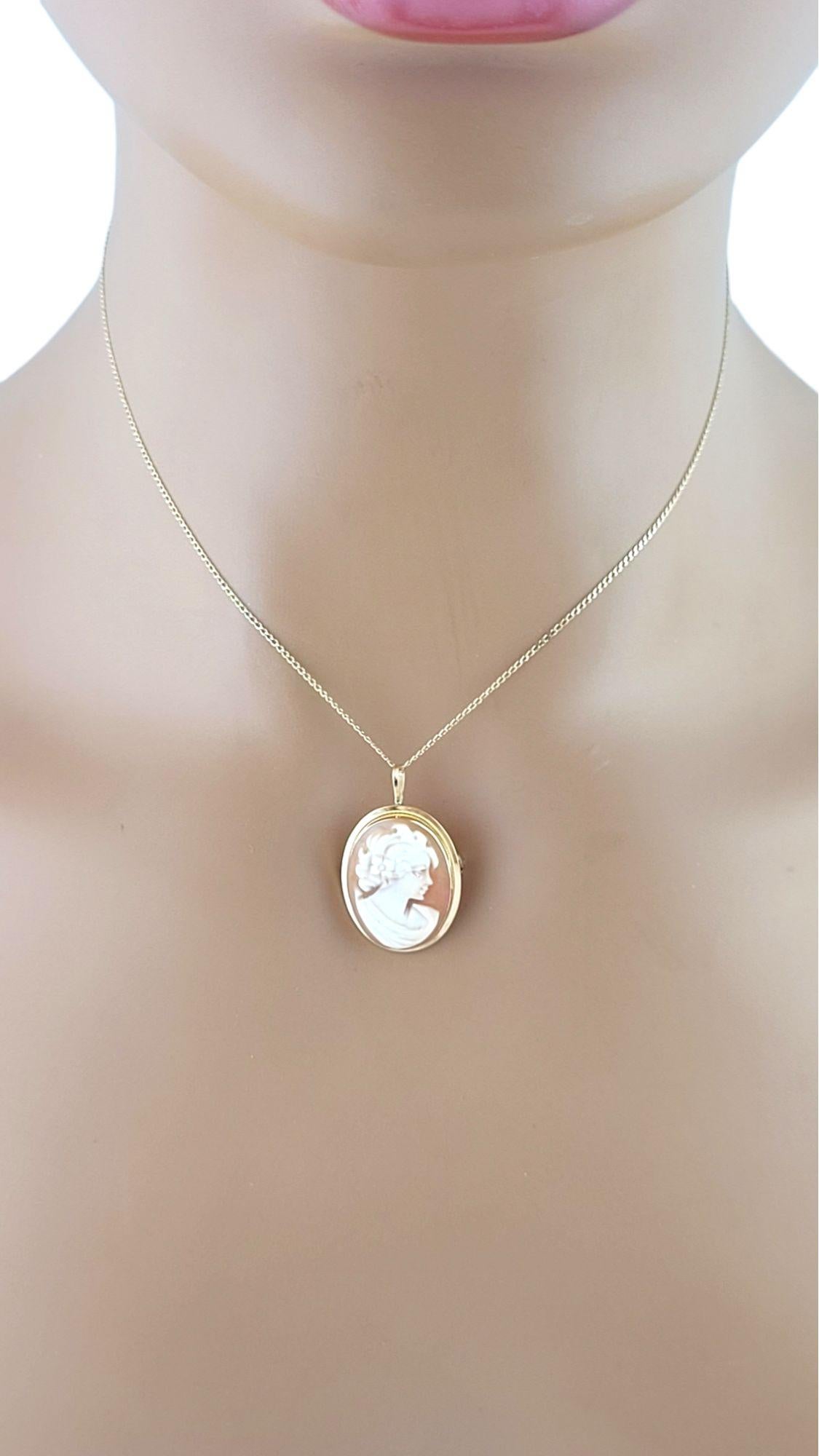 14K Yellow Gold Cameo Pin/Pendant #14619 For Sale 3