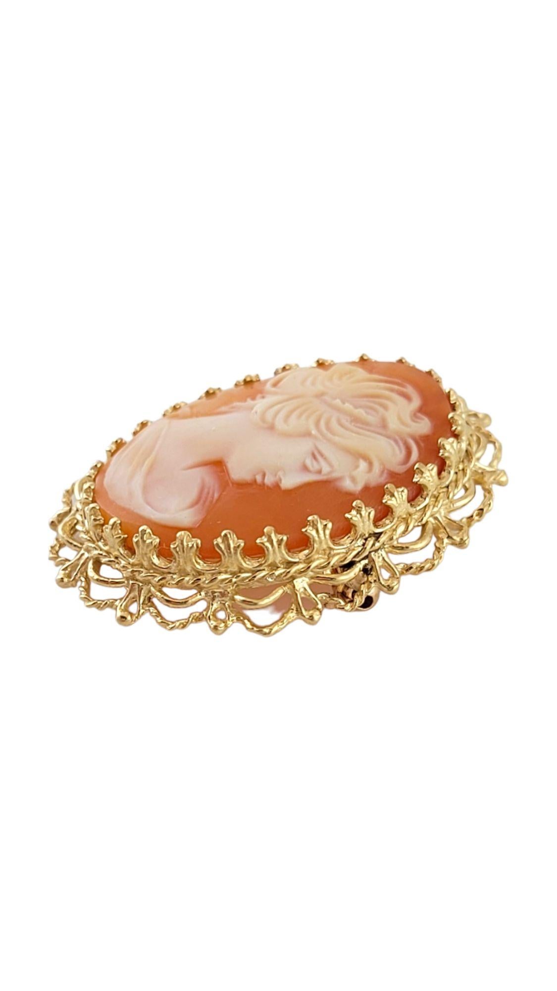 14K Yellow Gold Cameo Pin/Pendant #14667 In Good Condition For Sale In Washington Depot, CT