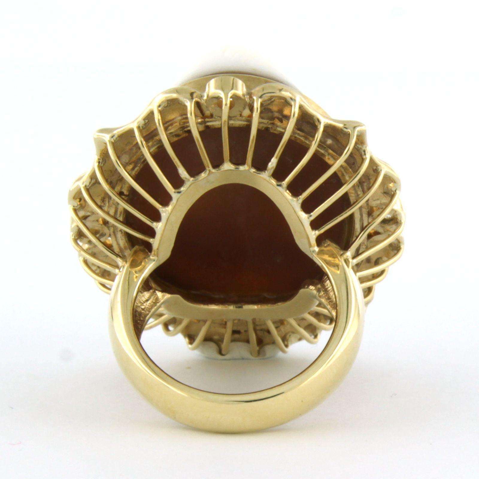 Bague camée en or jaune 14k avec diamants taille brillant jusqu'à 0,32ct 15,3 grammes Pour femmes en vente