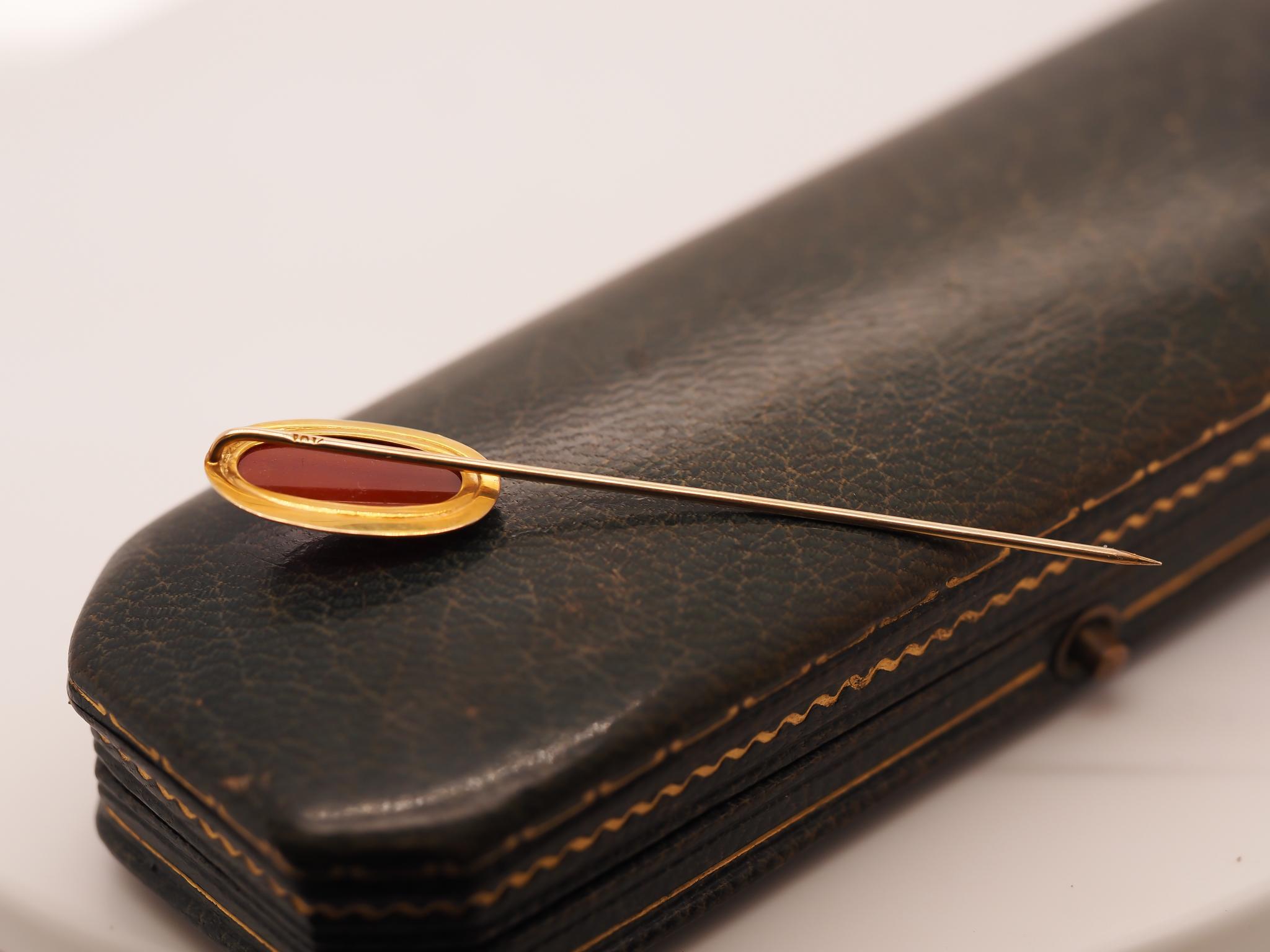 14K Yellow Gold Cameo Stick Pin In Good Condition For Sale In Hicksville, NY