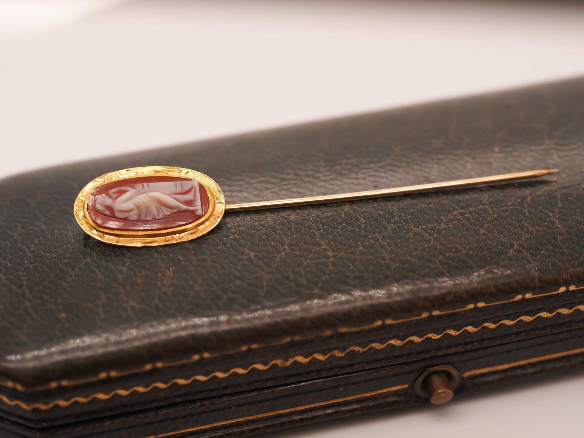Women's 14K Yellow Gold Cameo Stick Pin For Sale