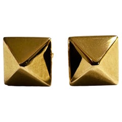 14k Yellow Gold Carla Rockstud Post Earrings