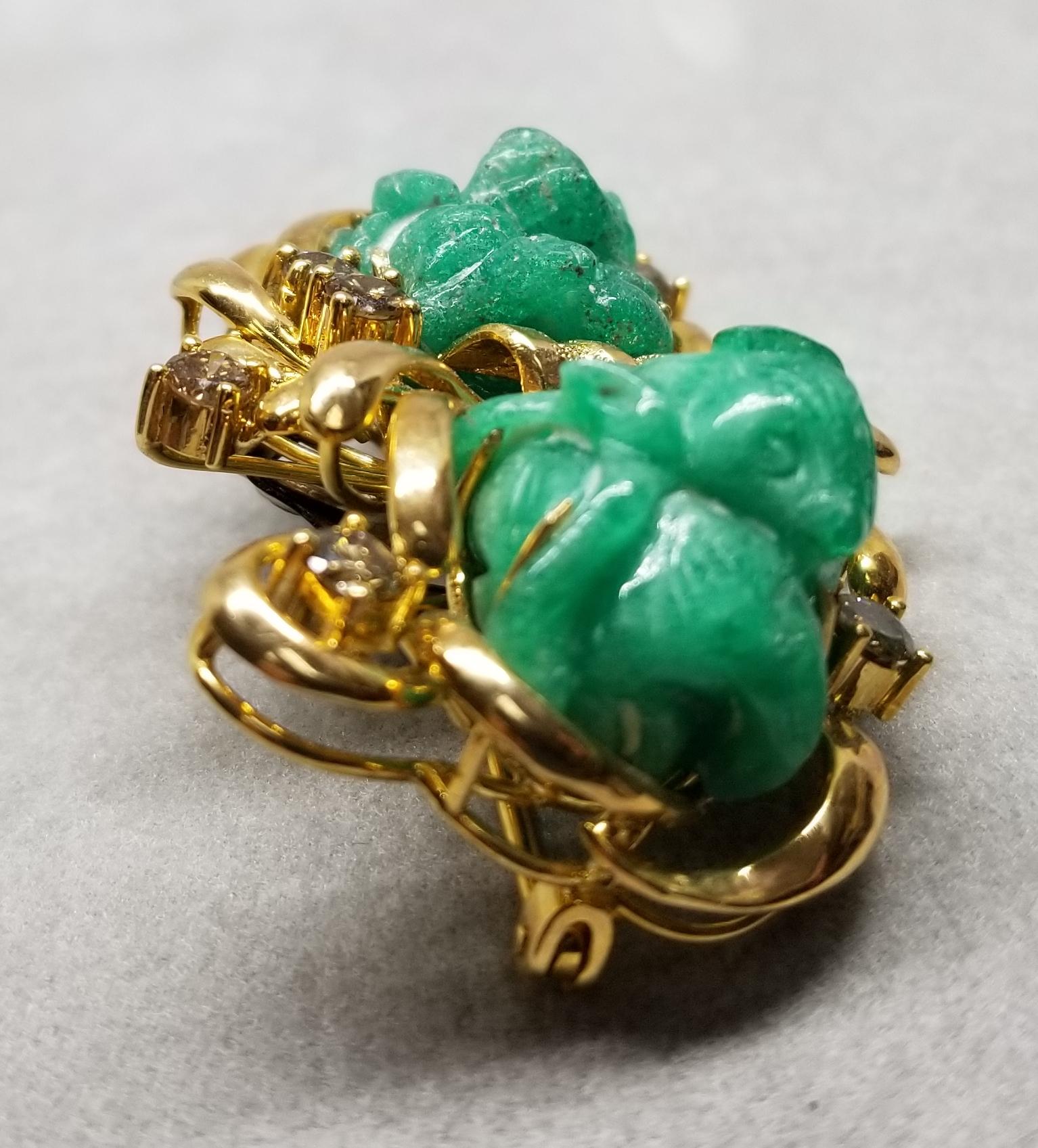 Round Cut 14 Karat Yellow Gold Carved Emerald and Diamond Pin For Sale