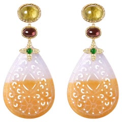 Boucles d'oreilles pendantes en or jaune 14K en jade sculpté avec tourmaline et saphir