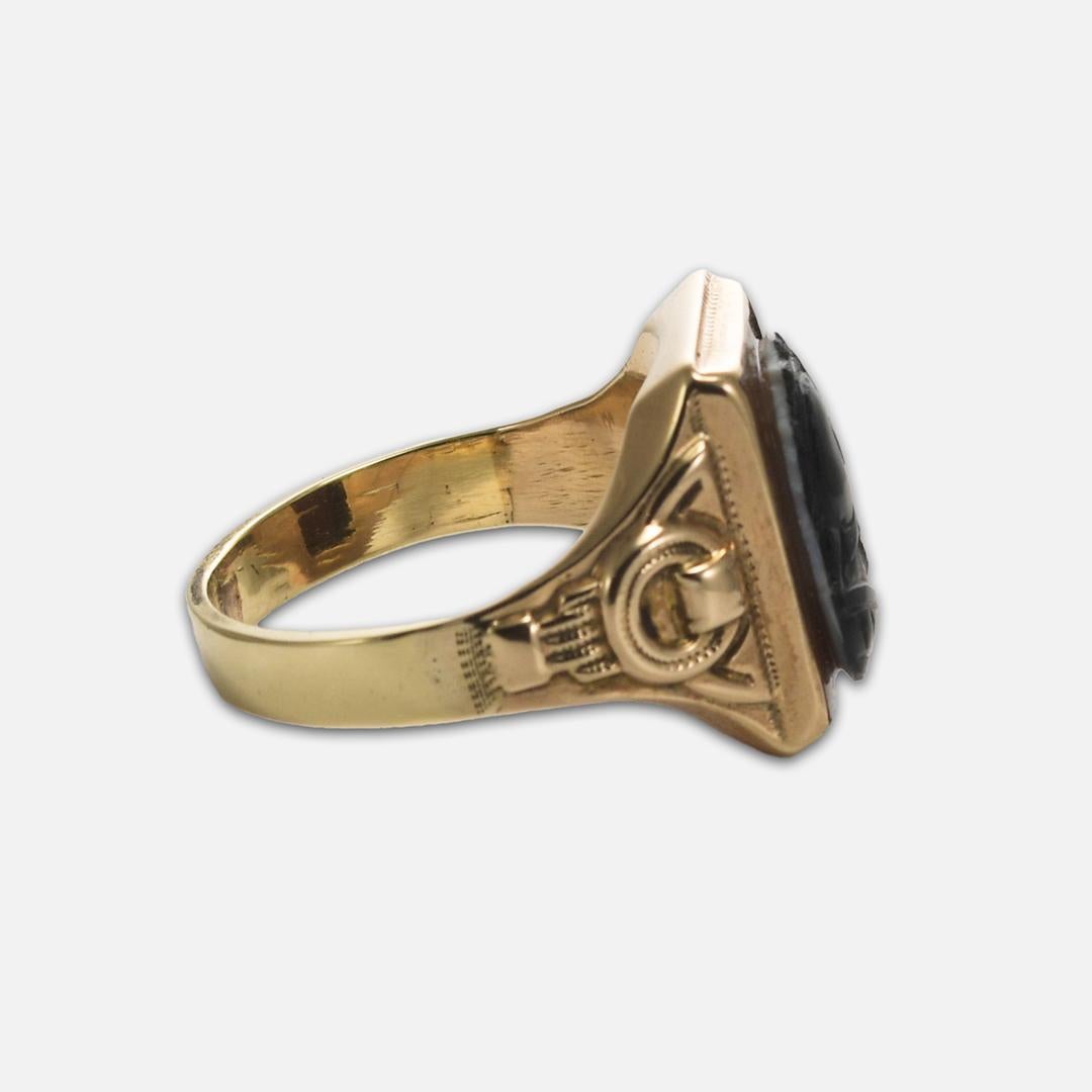 14K Yellow Gold Carved Shell Cameo Men's Signet Style Ring In Excellent Condition In Laguna Beach, CA