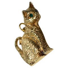 Ciondolo a forma di gatto in oro giallo 14K