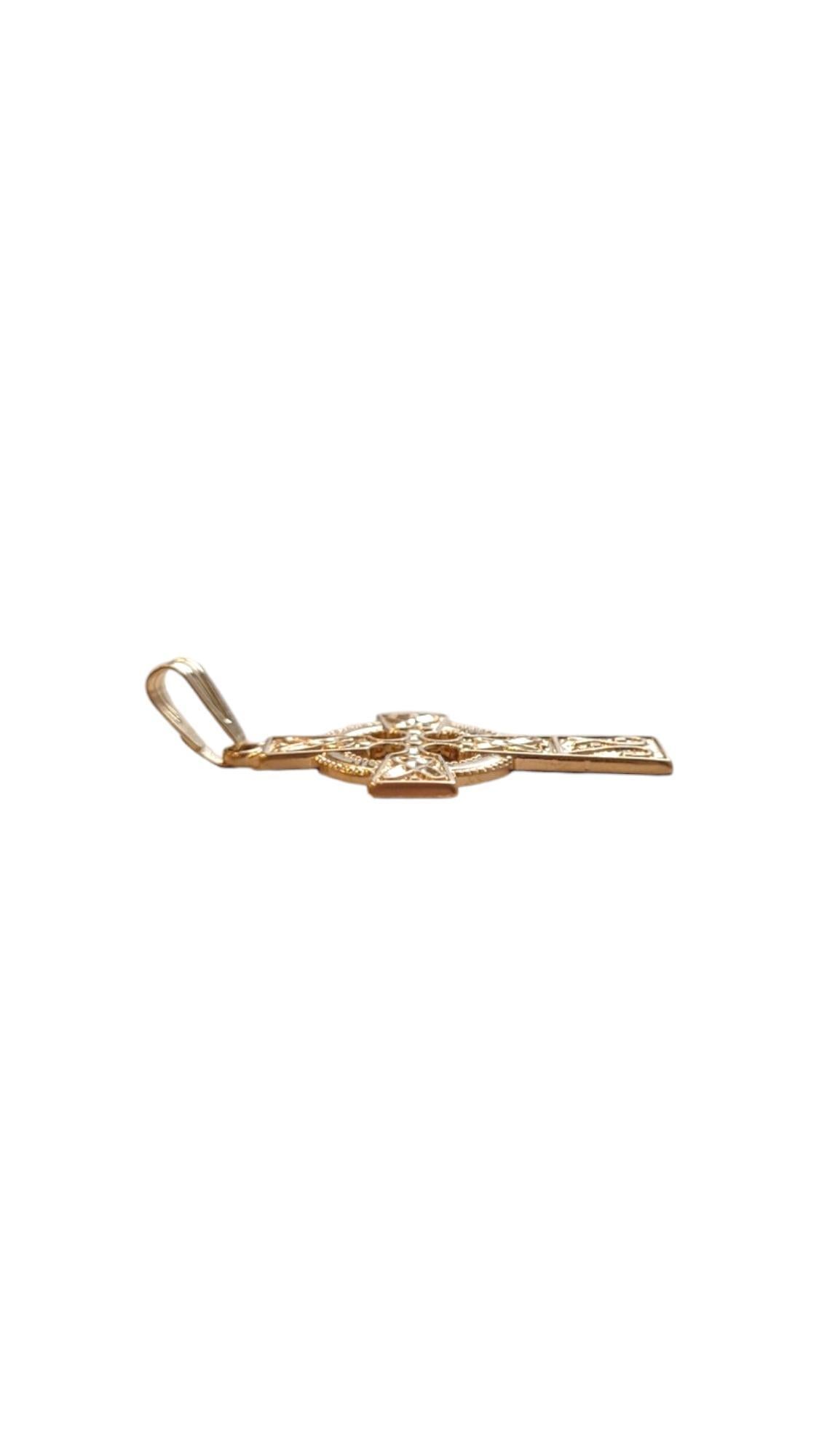 14K Yellow Gold Celtic Cross Pendant #18232 In Good Condition In Washington Depot, CT