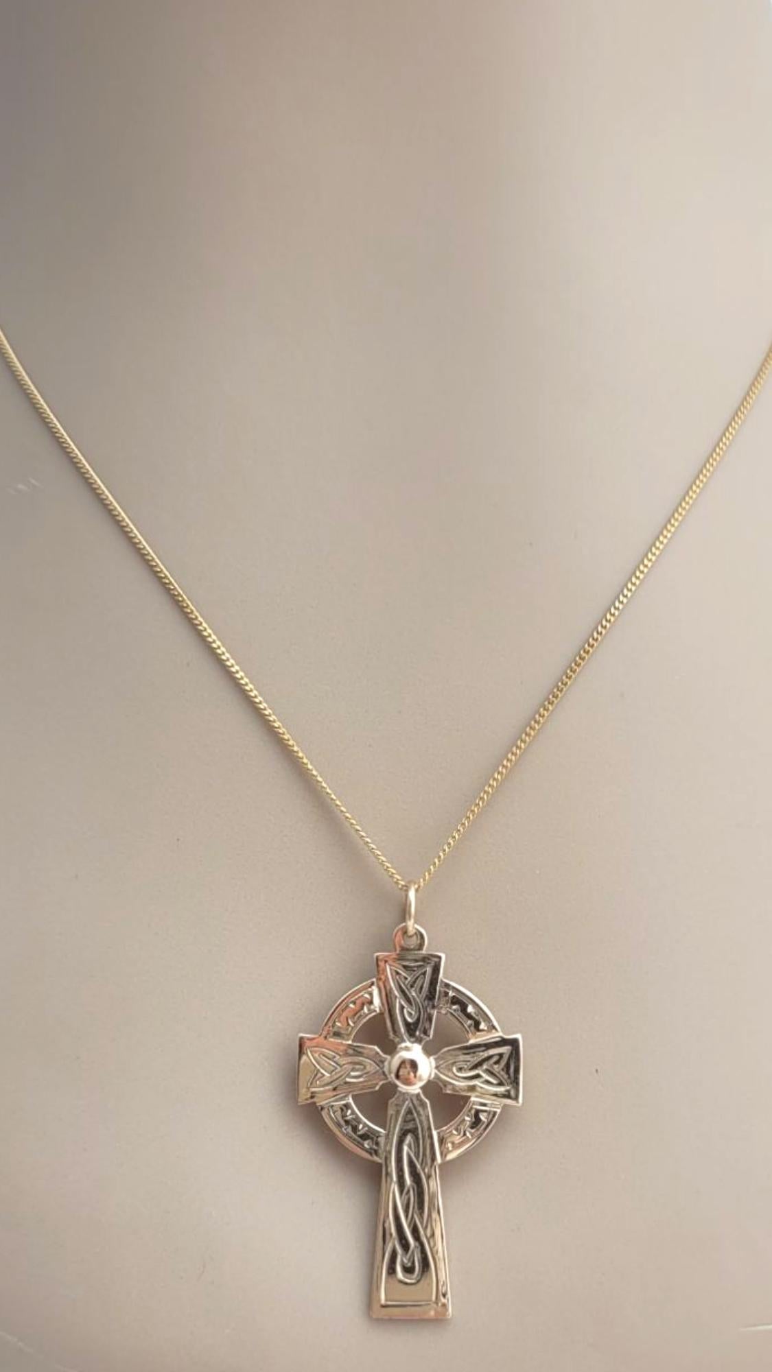14K Yellow Gold Celtic Cross Pendant #21051 in vendita 1