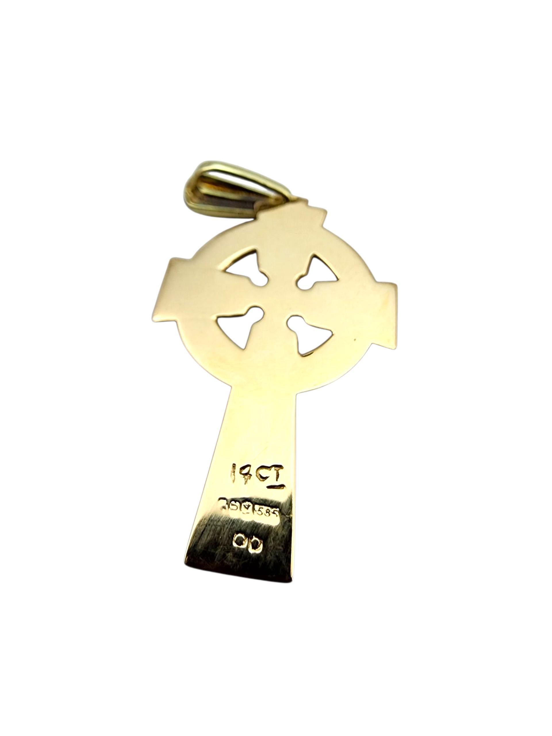 14K Yellow Gold Celtic Cross Pendant #22497 In Good Condition For Sale In Washington Depot, CT