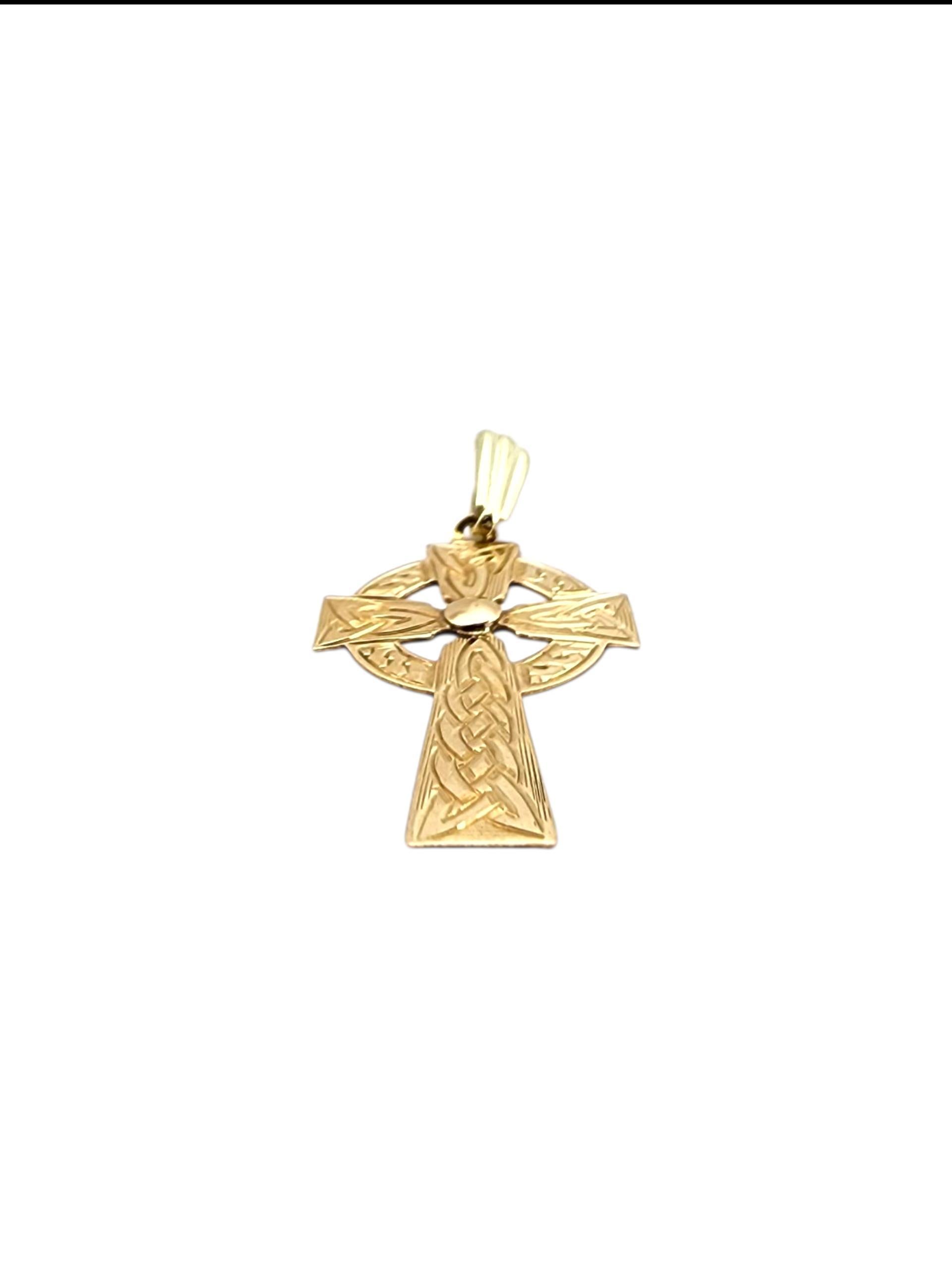 Women's 14K Yellow Gold Celtic Cross Pendant #22497 For Sale
