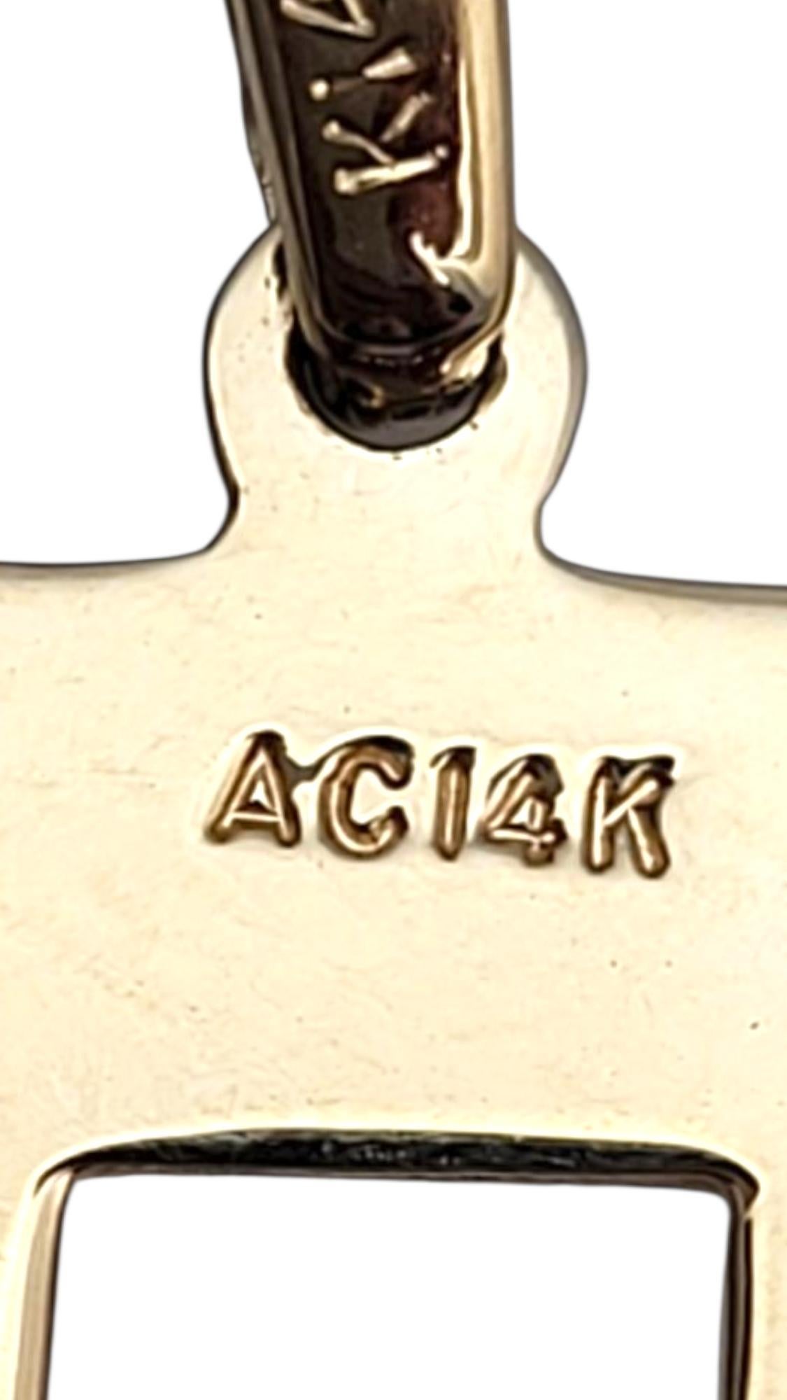 14K Yellow Gold Chai Pendant #21992 In Good Condition For Sale In Washington Depot, CT