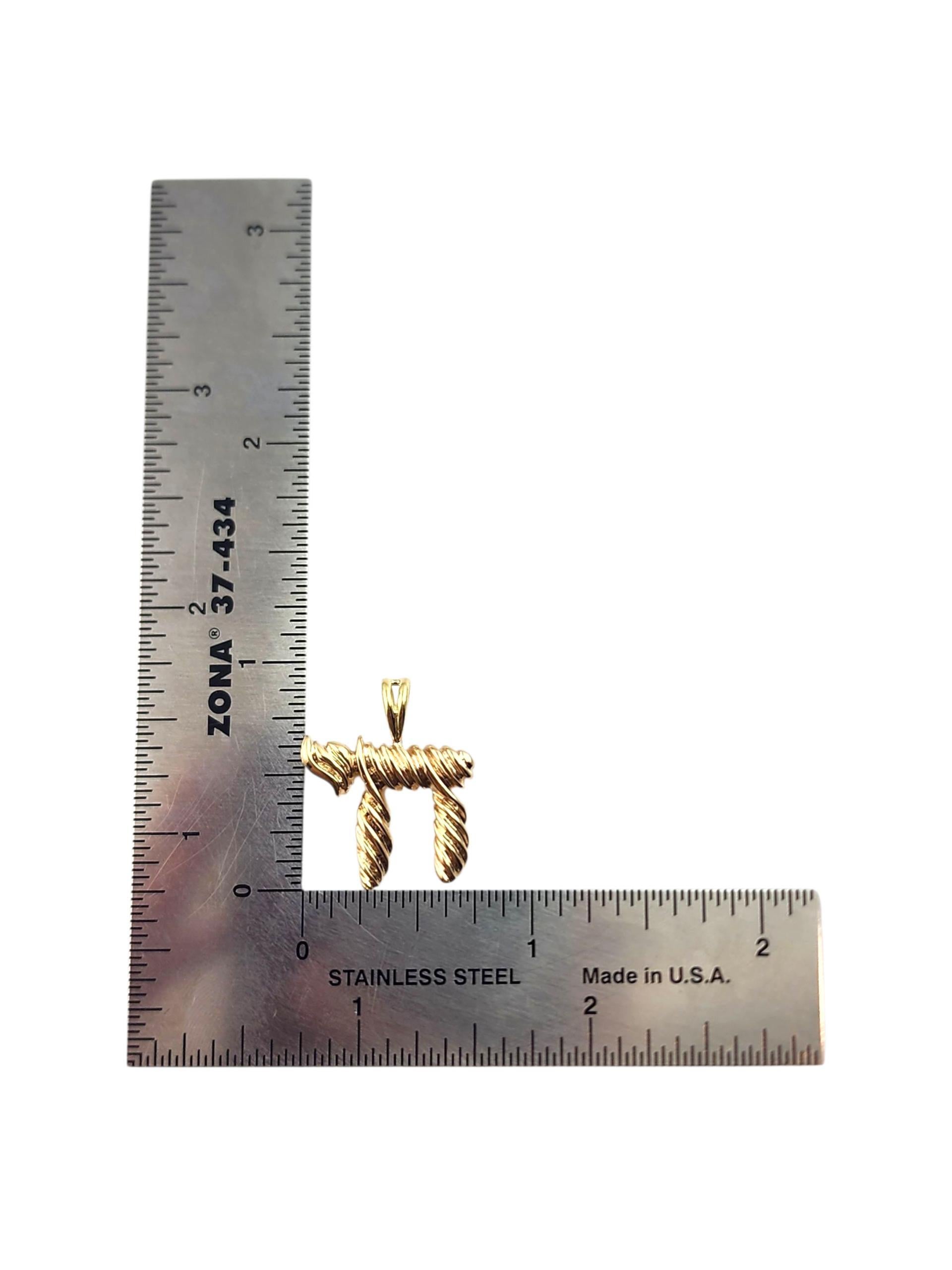 14K Yellow Gold Chai Pendant For Sale 4