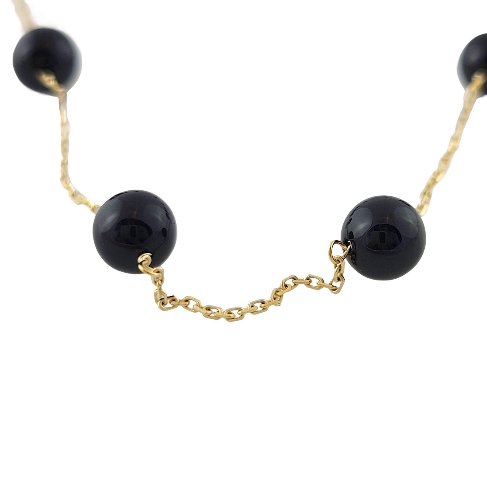 Taille ronde Chaîne en or jaune 14 carats et collier en onyx noir en vente