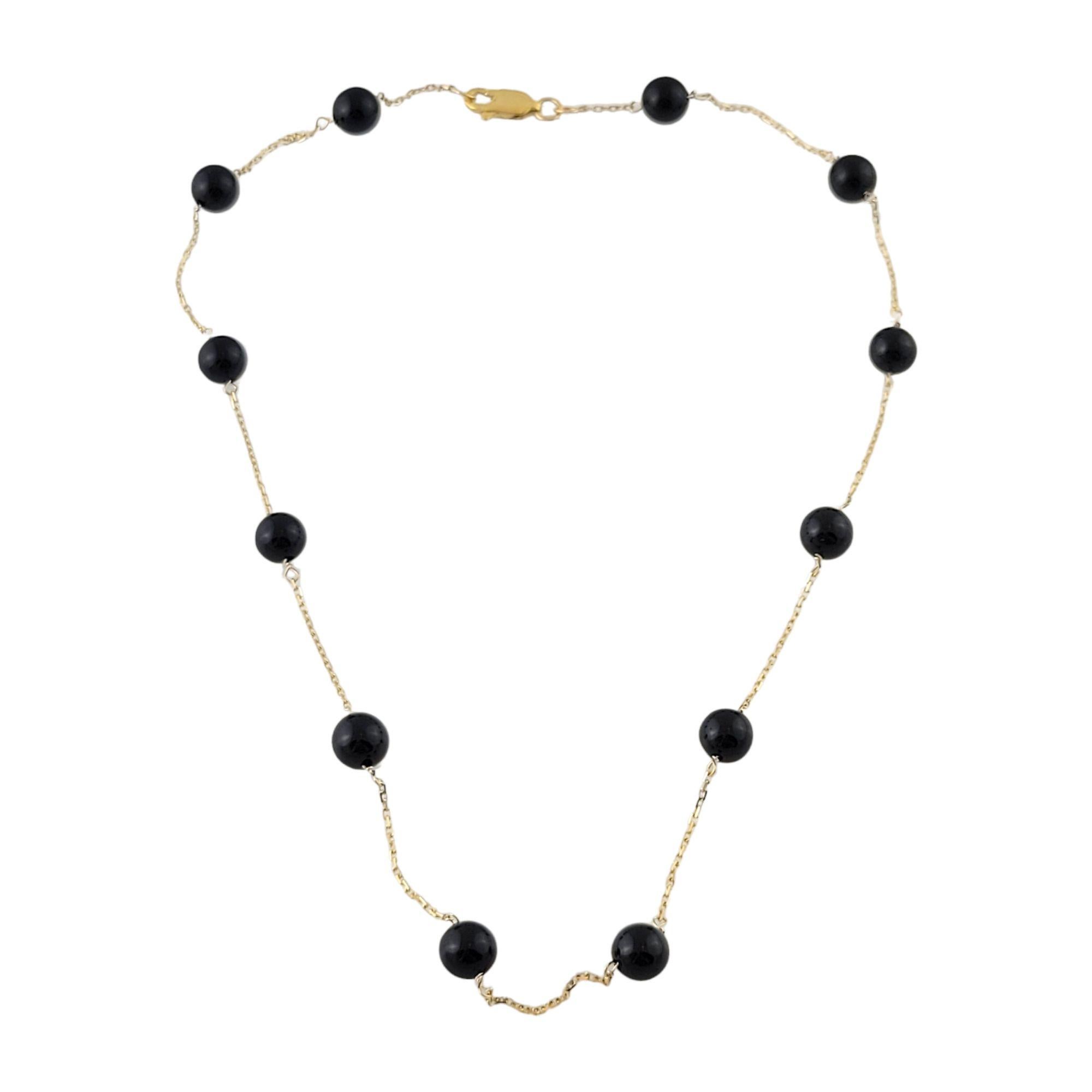 Round Cut 14k Yellow Gold Chain & Black Onyx Necklace For Sale