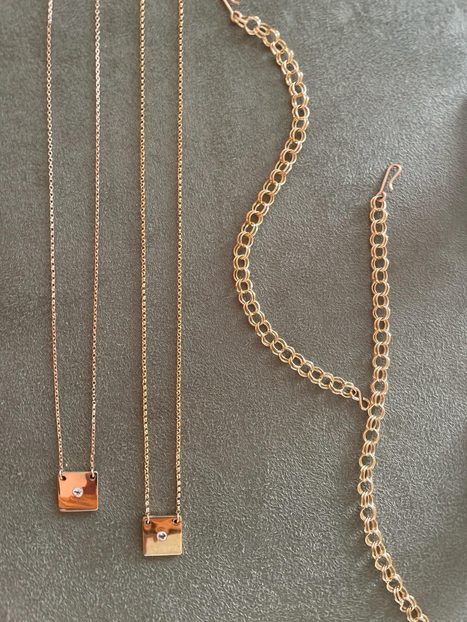 Bracelet chaîne en or jaune 14 carats avec fermoir à crochet Unisexe en vente