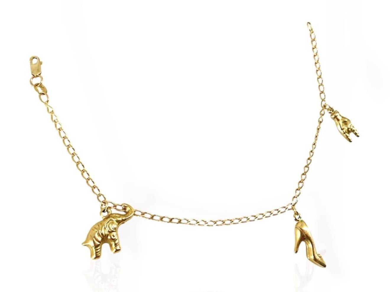 Bracciale con catena in oro giallo 14K con tre charme in vendita 6