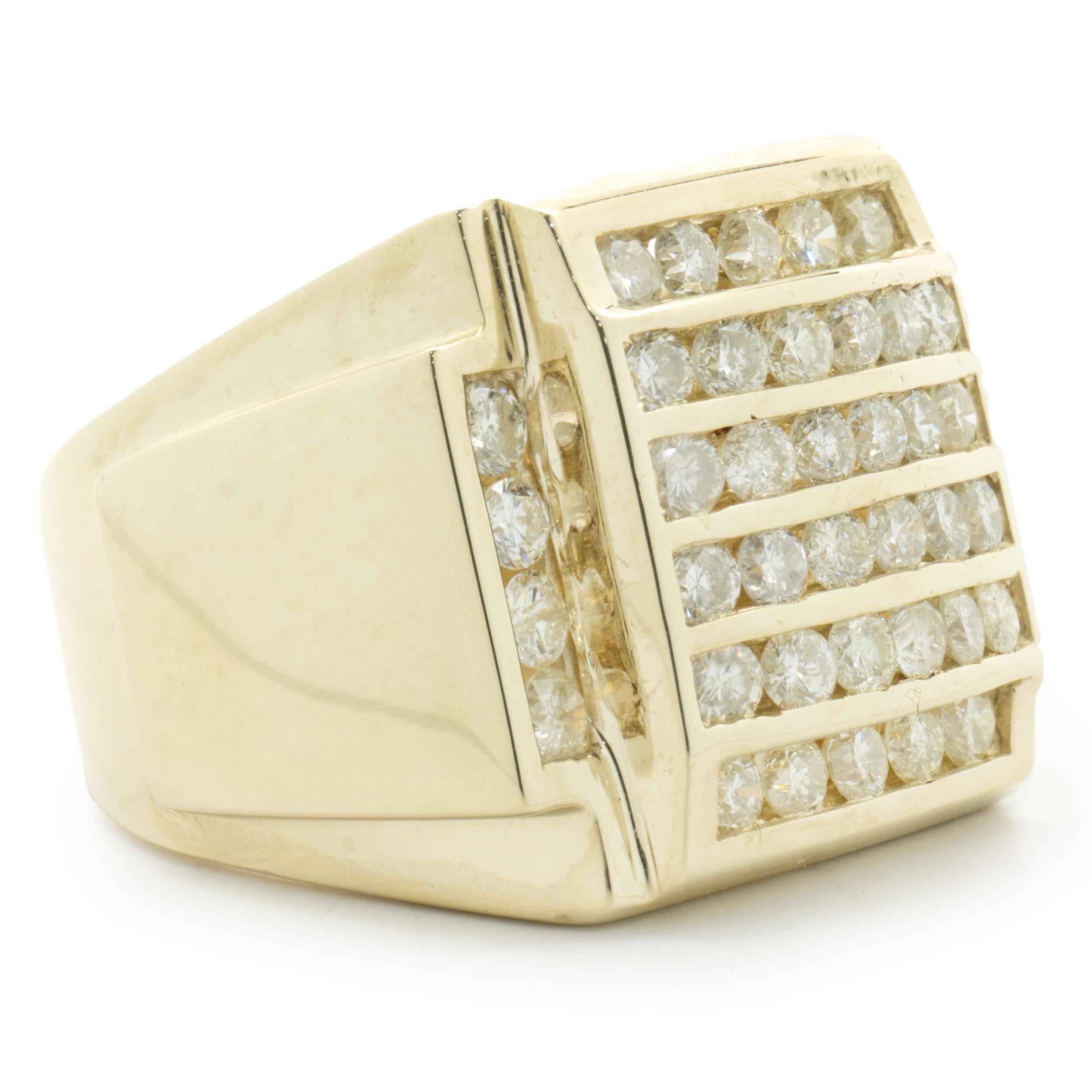 14k Yellow Gold Channel Set Diamond Ring In Excellent Condition For Sale In Scottsdale, AZ
