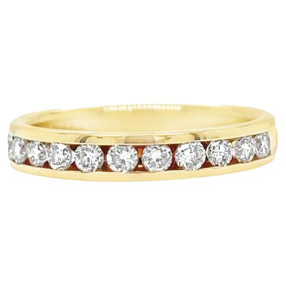 Alianza de Diamantes en Canales de Oro Amarillo de 14 K