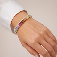 Bracelet manchette en or jaune 14K serti de pierres précieuses arc-en-ciel taillées en carré et de diamants